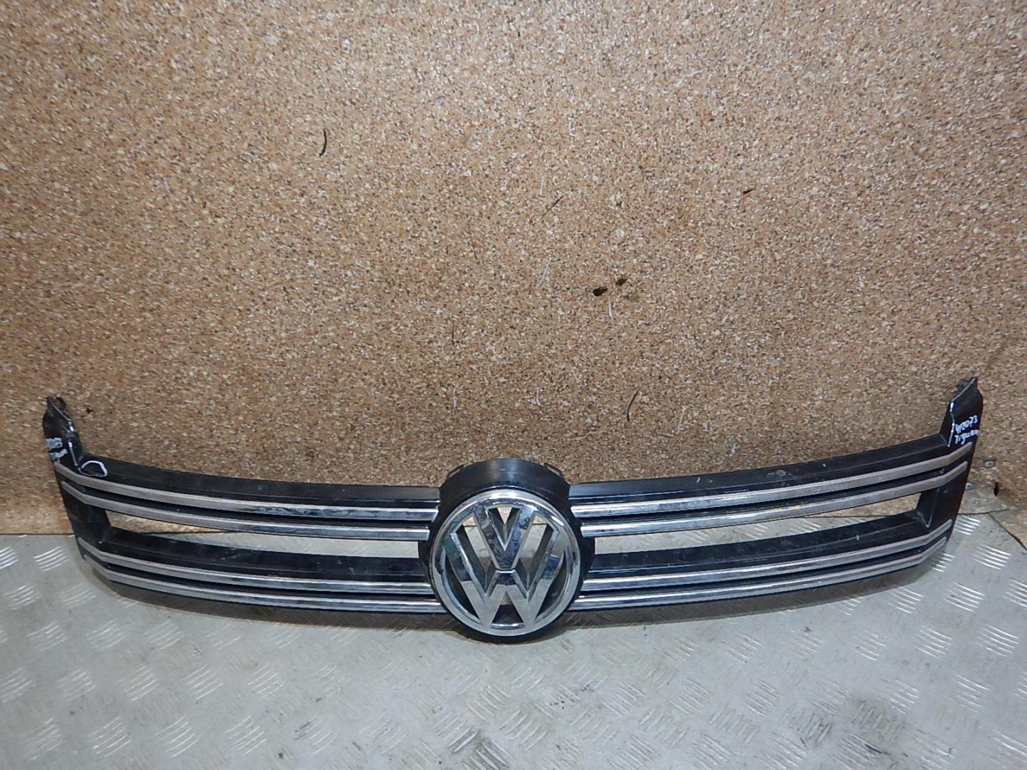 Накладка на решетку радиатора