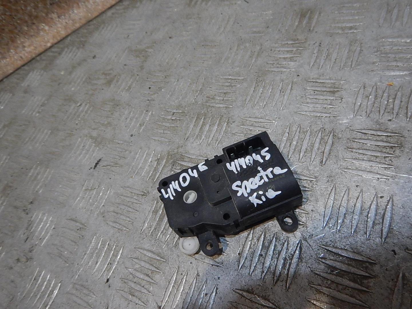 Моторчик заслонки печки