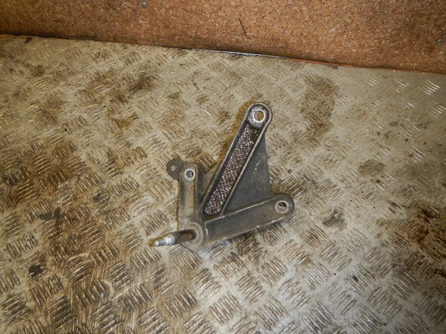 Кронштейн КПП