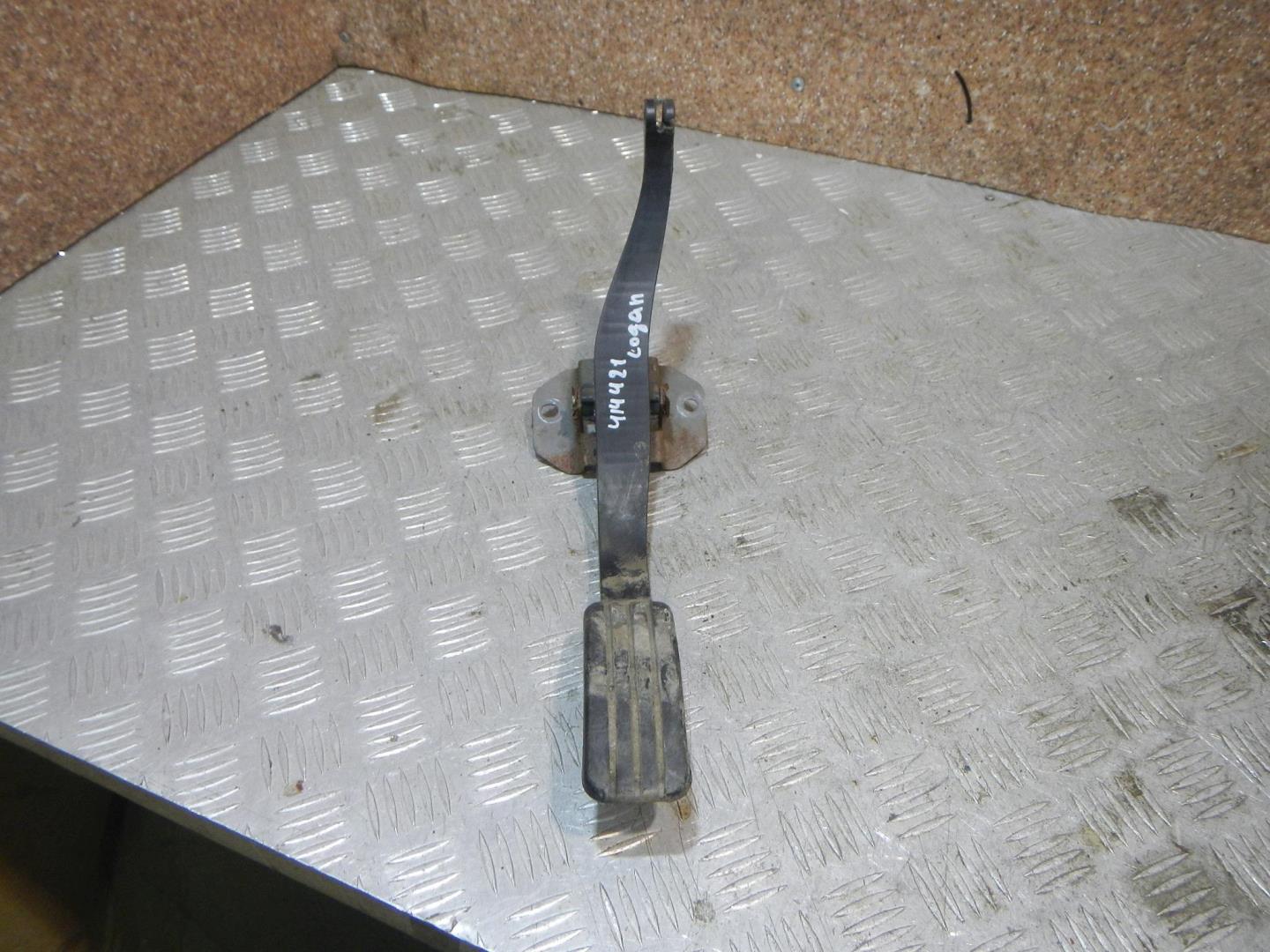 Педаль газа