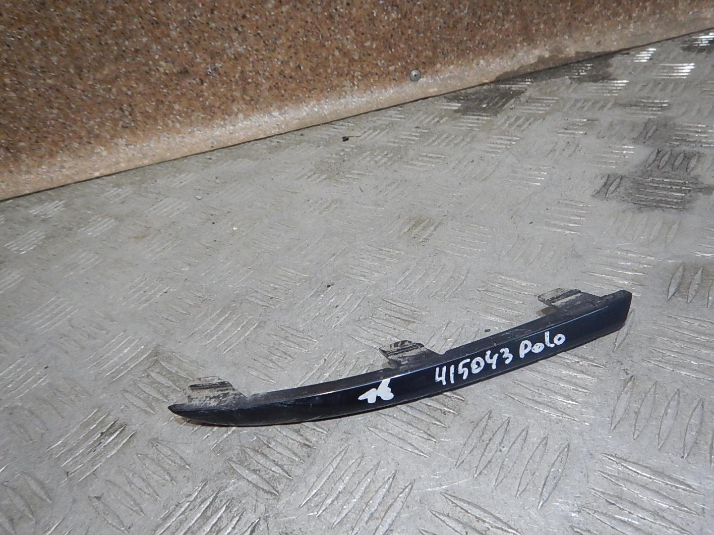 Молдинг заднего бампера