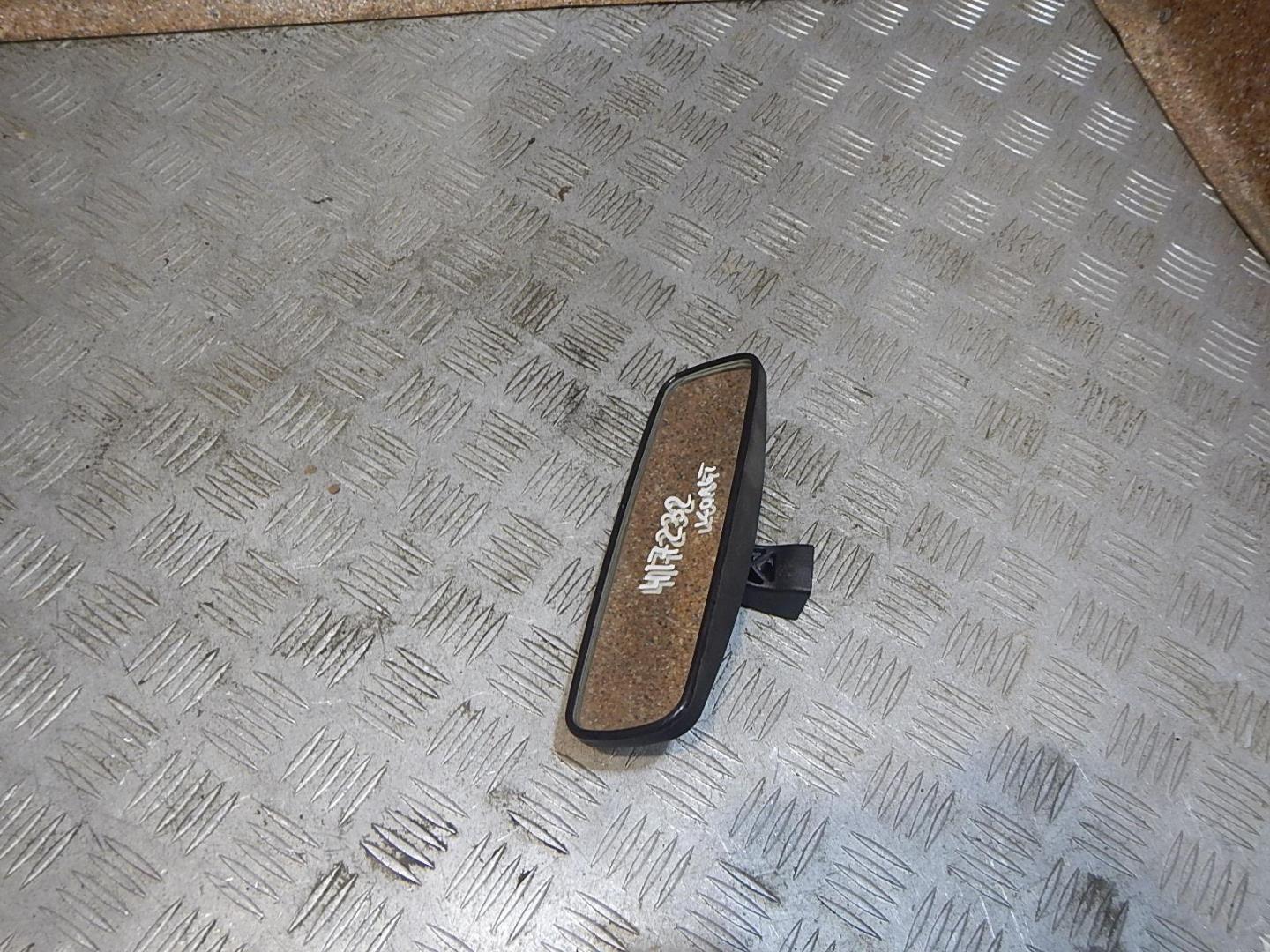 Зеркало заднего вида