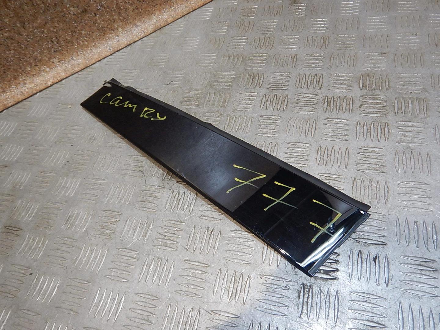 Накладка двери задней правой