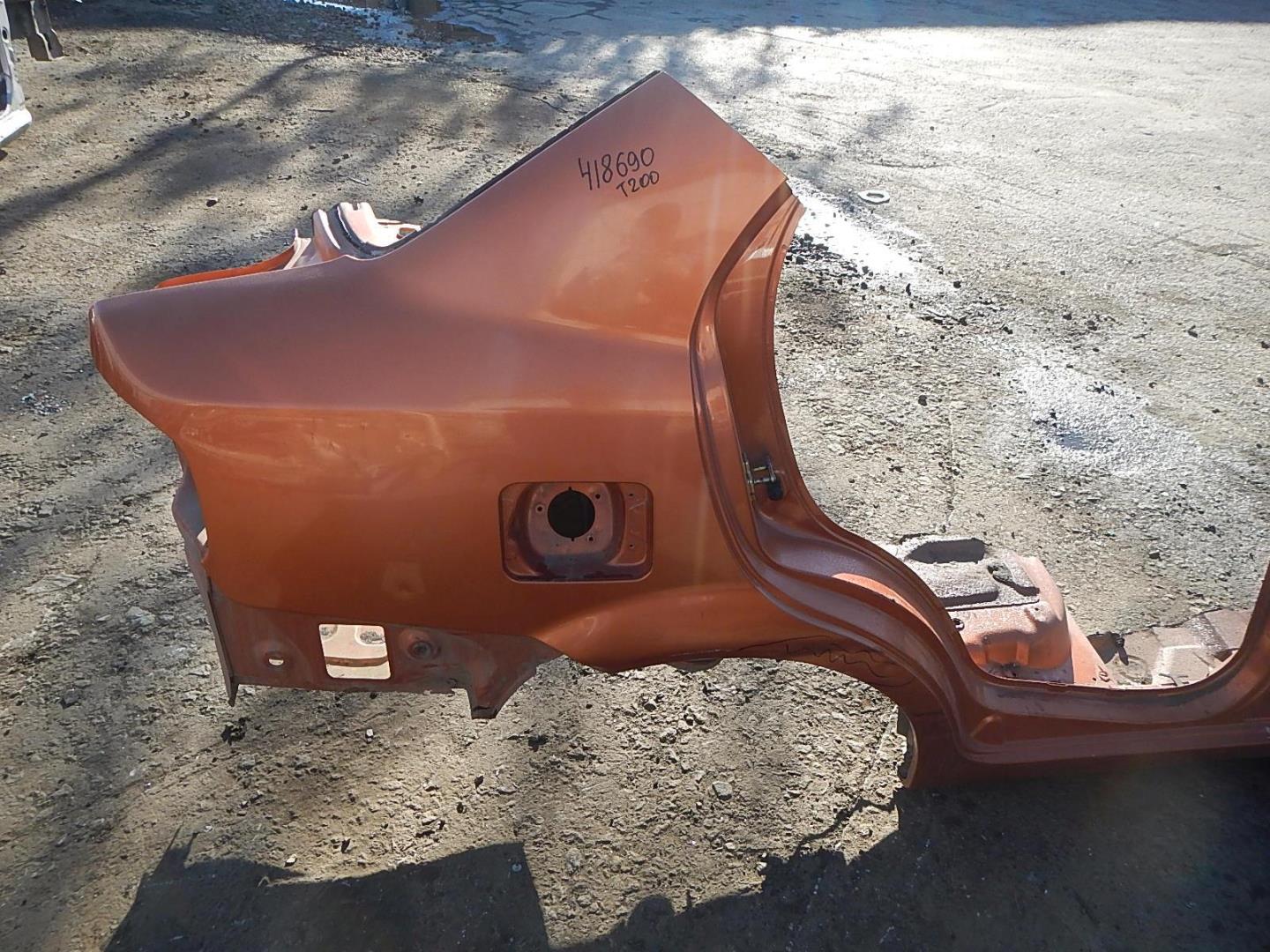 Крыло заднее правое