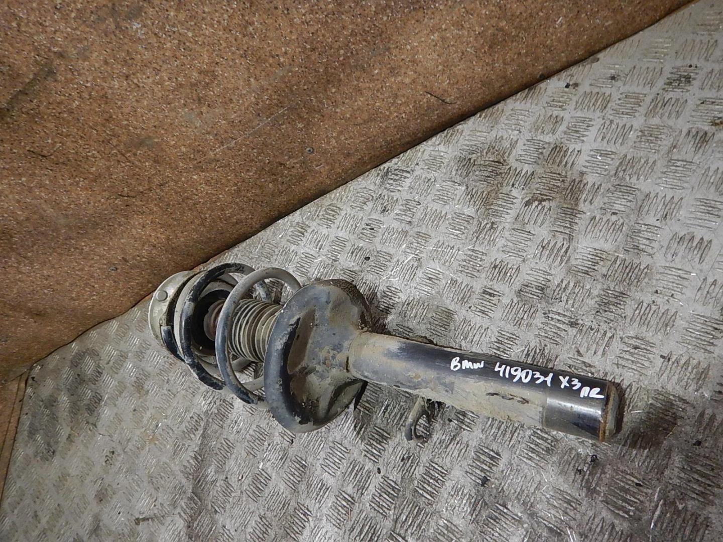 Амортизатор передний правый