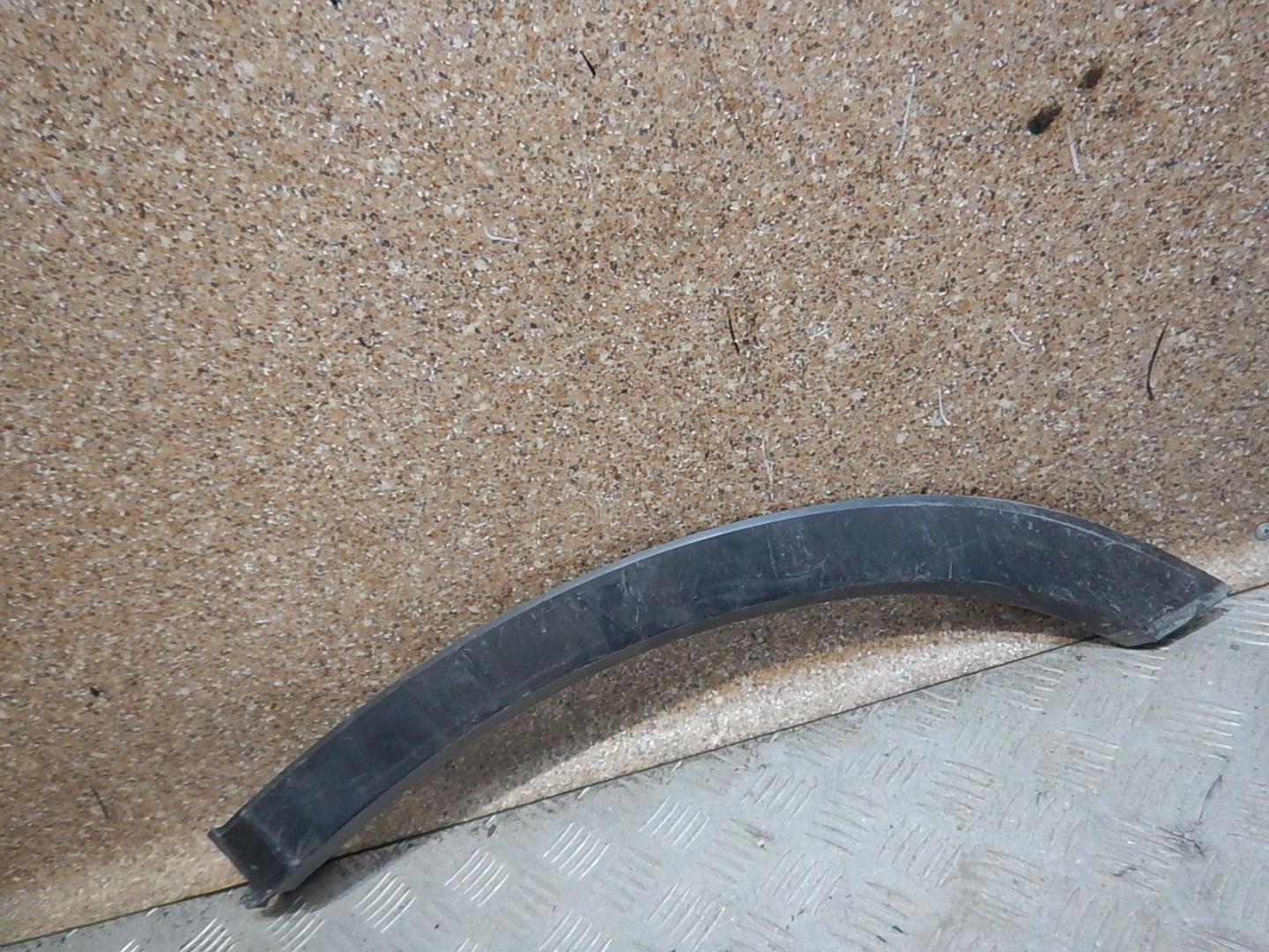 Накладка двери задней левой