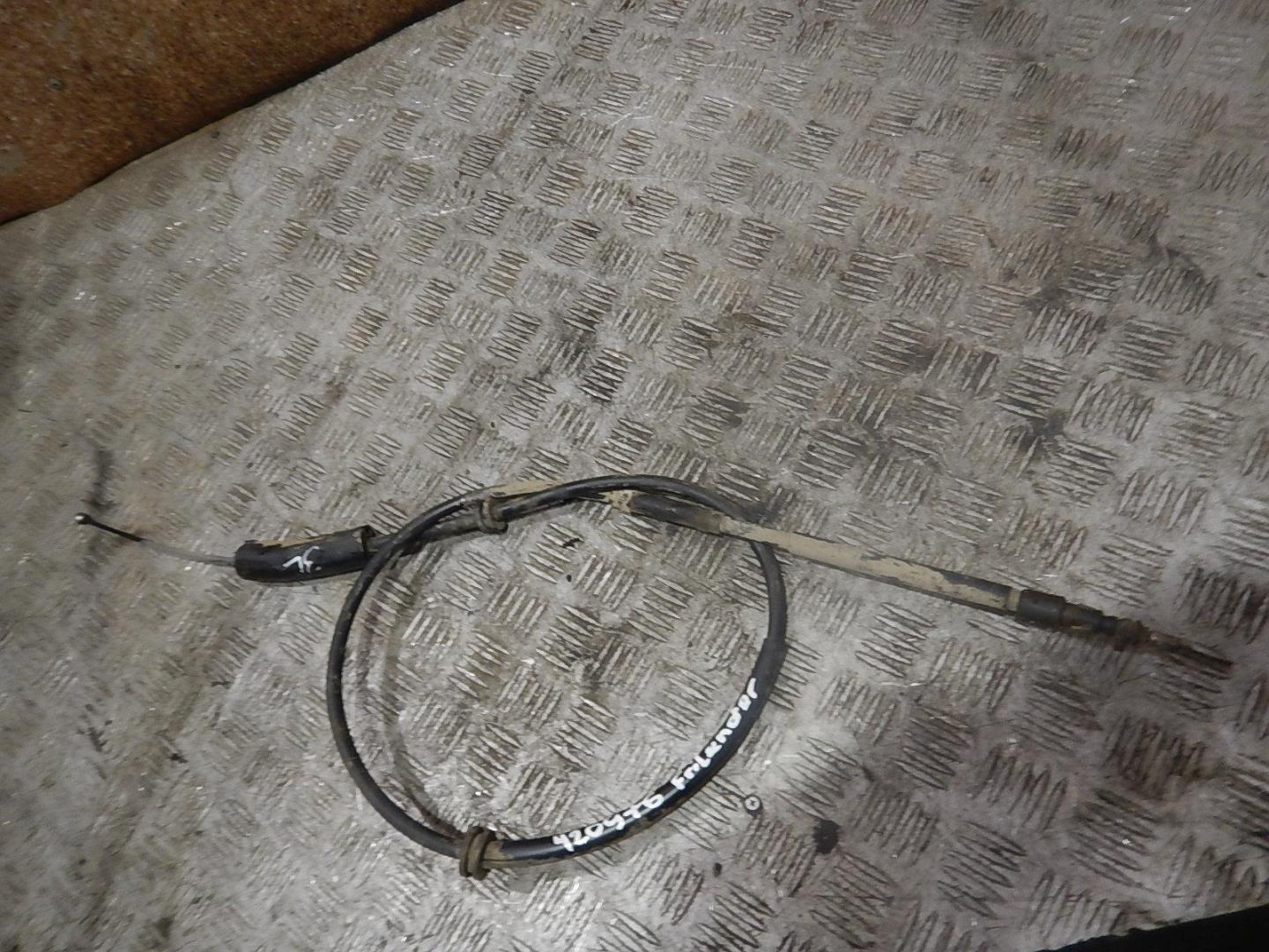 Трос стояночного тормоза