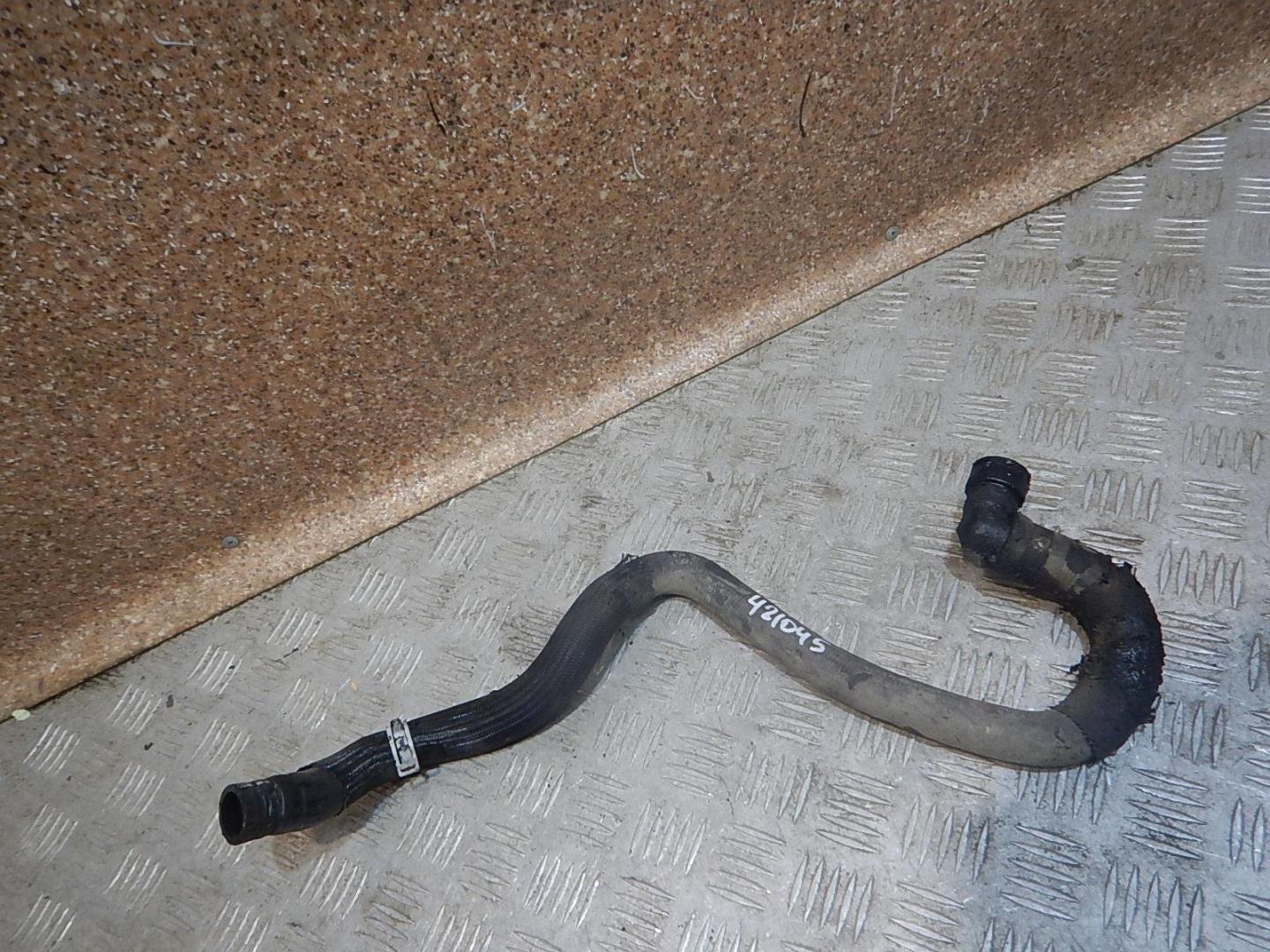 Патрубок радиатора