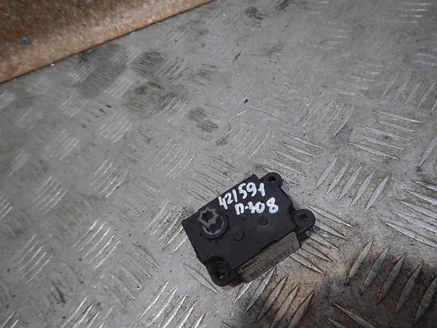 Моторчик заслонки печки