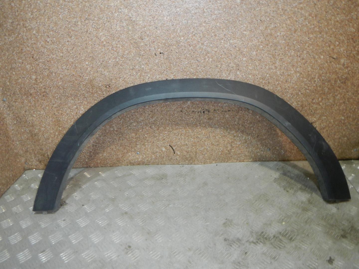 Молдинг заднего крыла правого