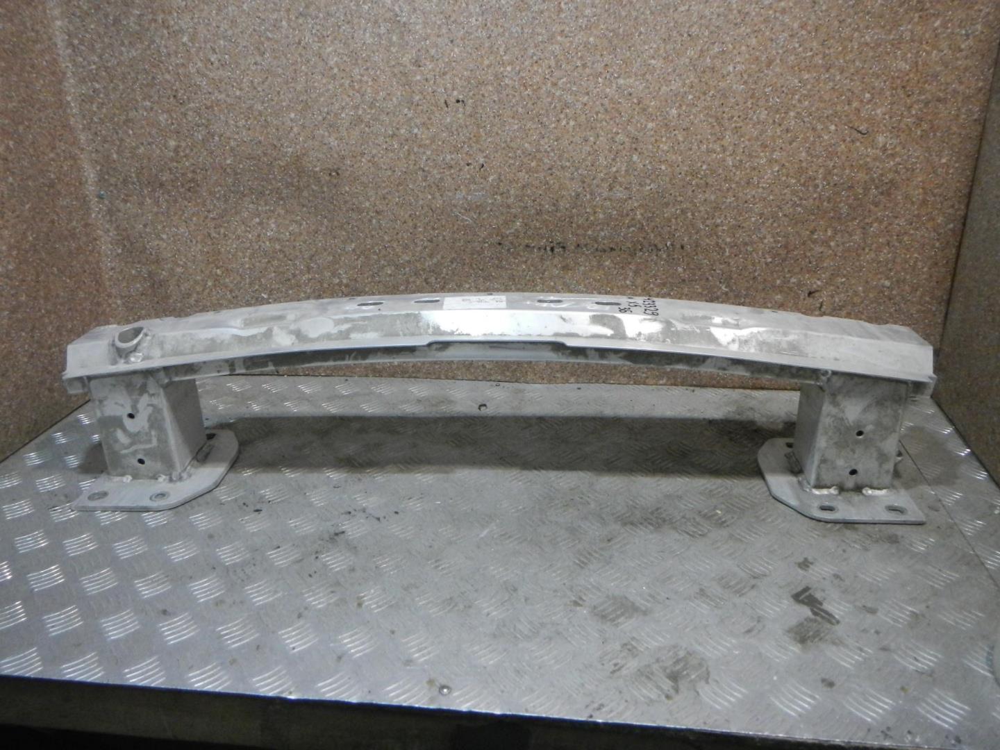 Усилитель заднего бампера