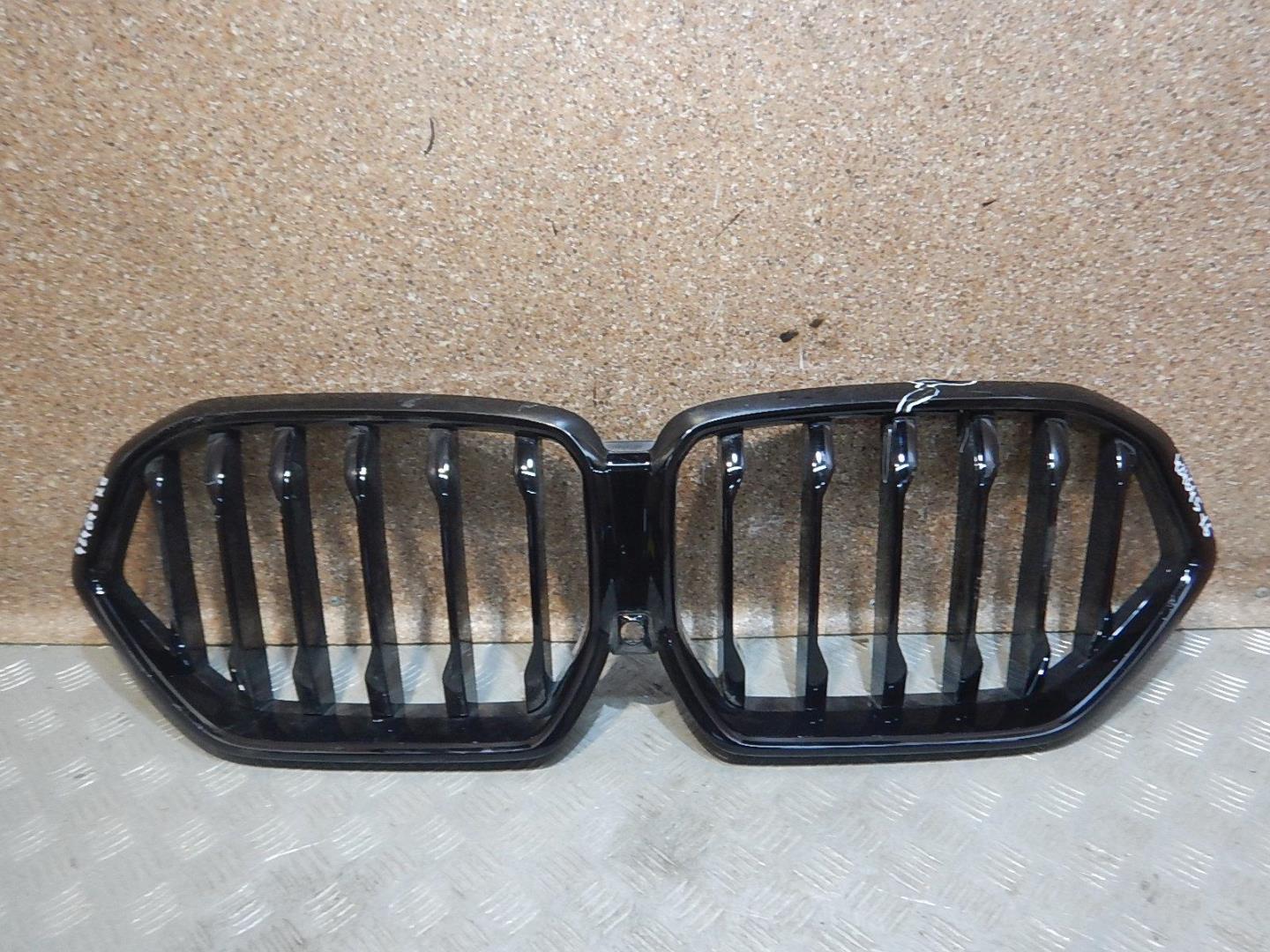 Решетка радиатора