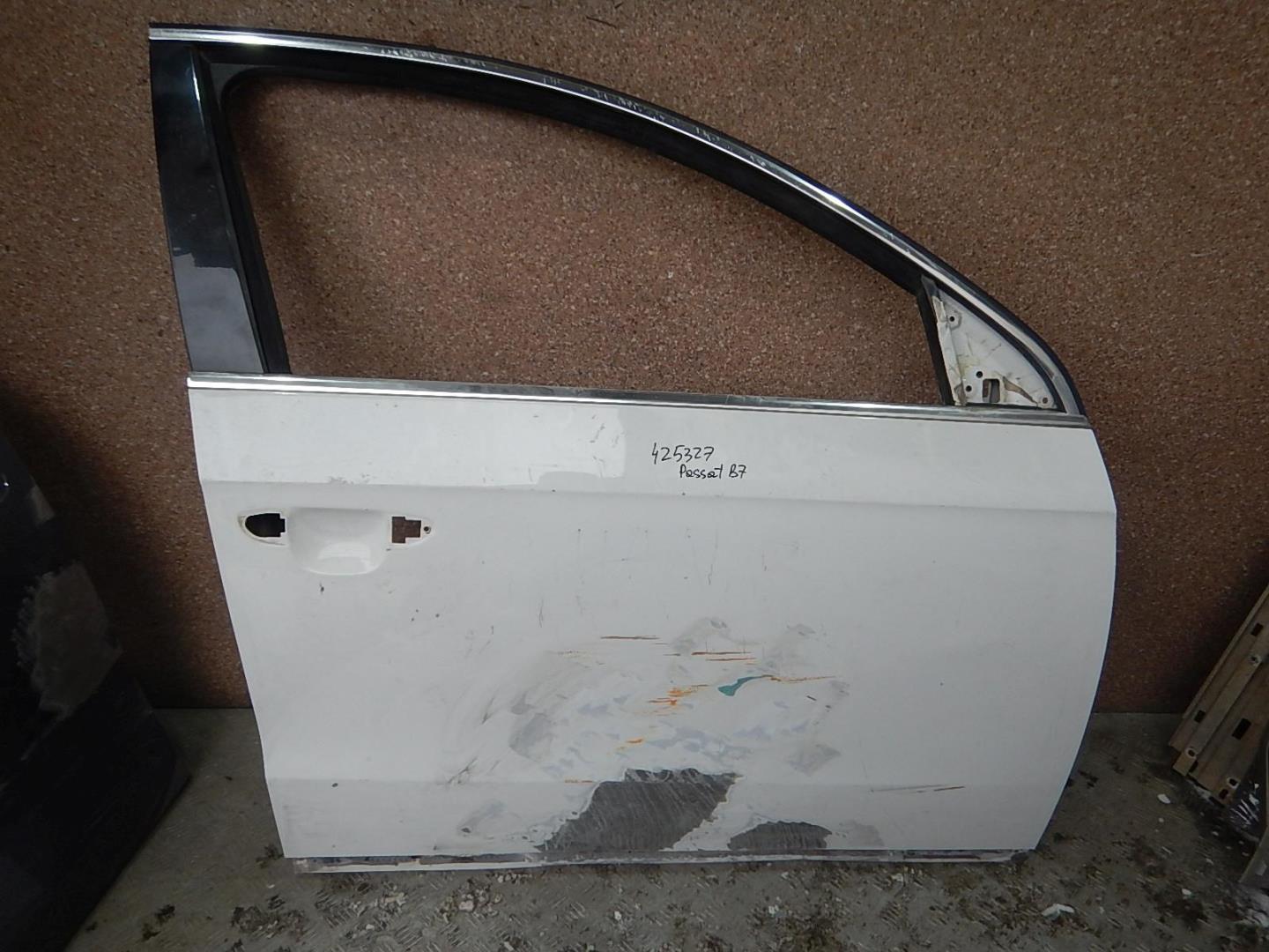 Дверь передняя правая