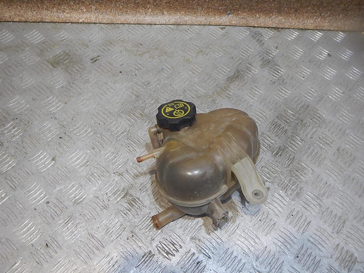 Бачок расширительный