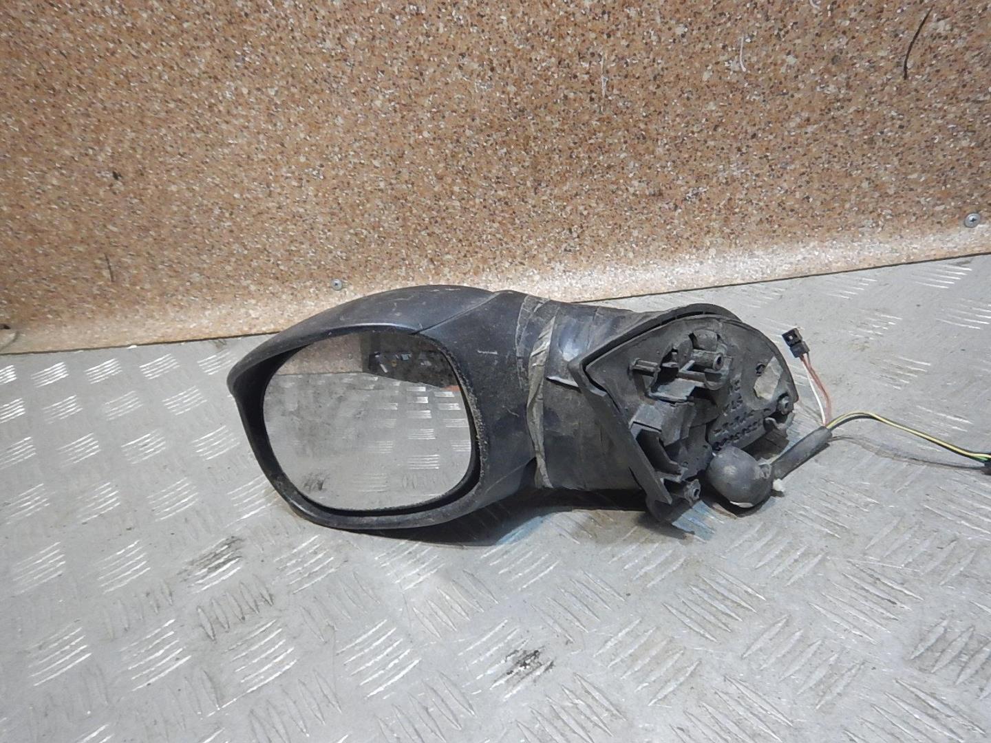 Зеркало левое электрическое