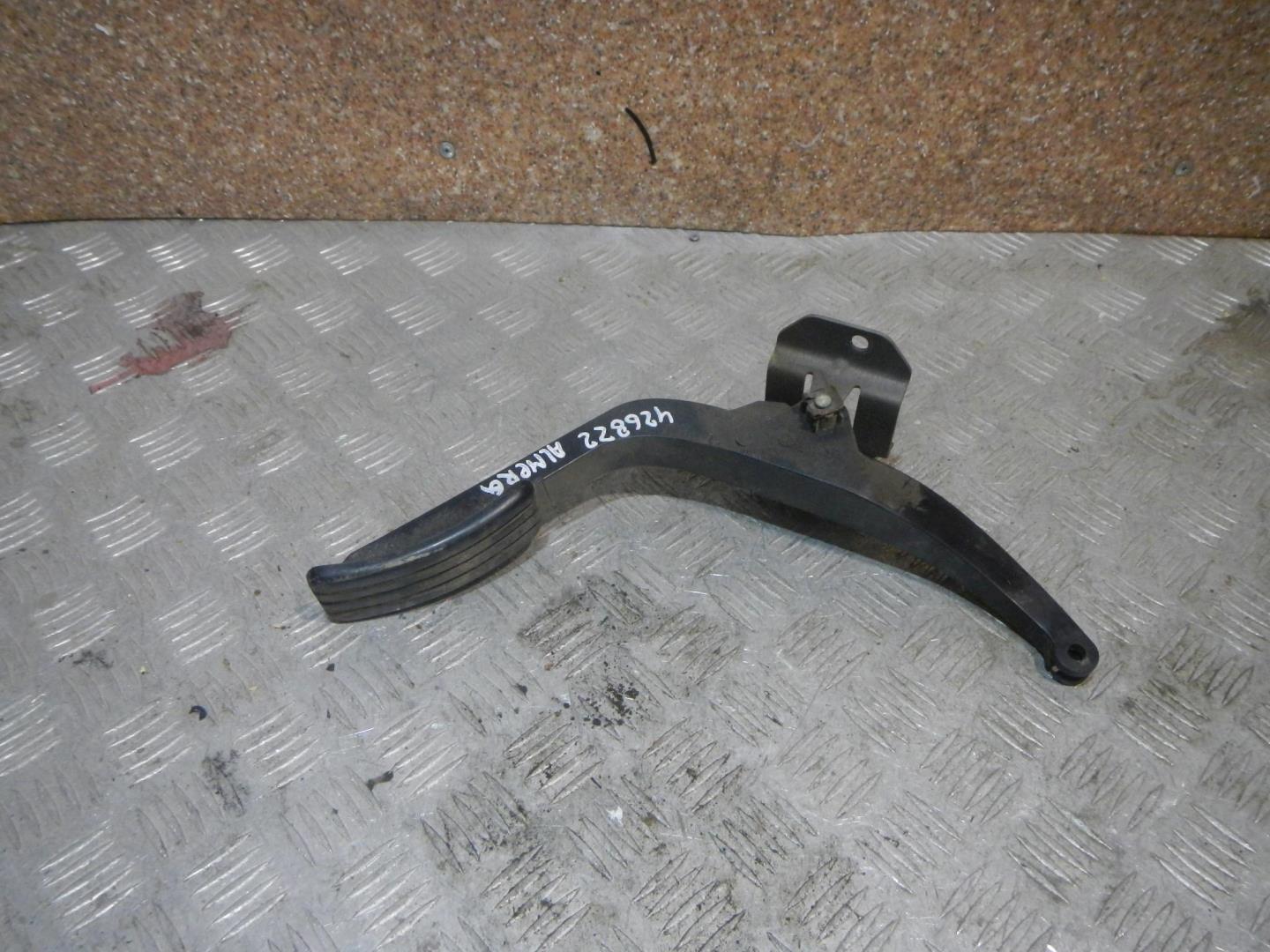 Педаль газа