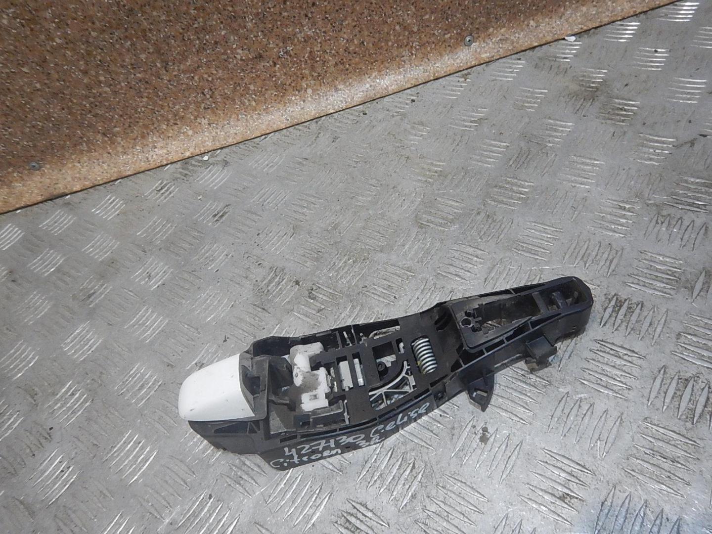 Кронштейн ручки