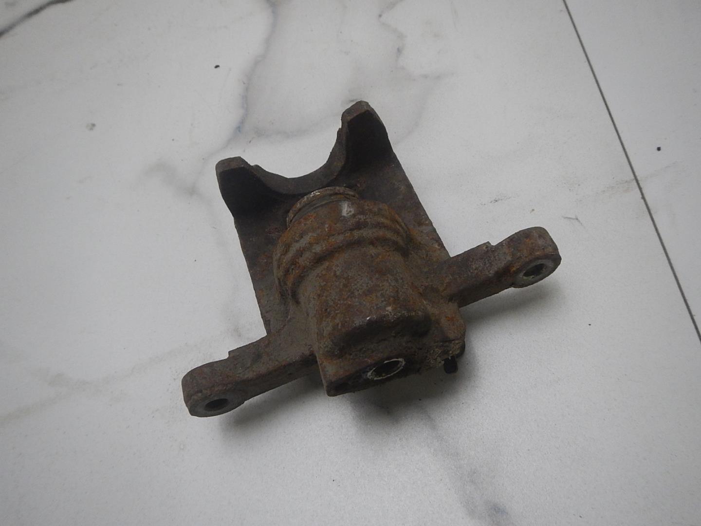 Суппорт задний правый