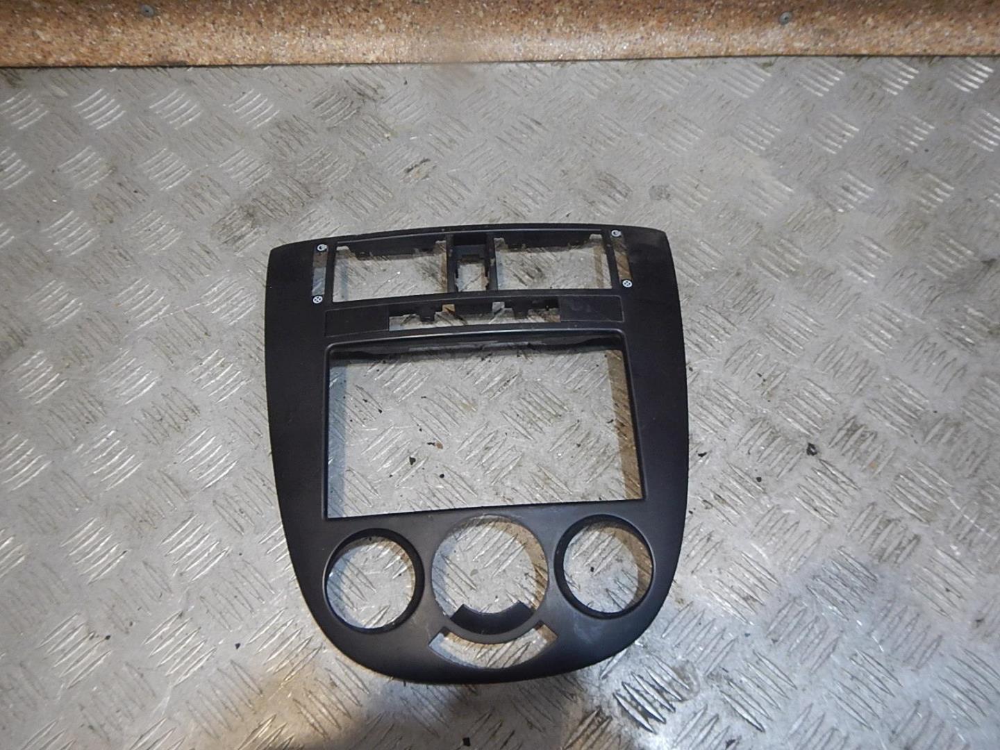 Рамка магнитолы