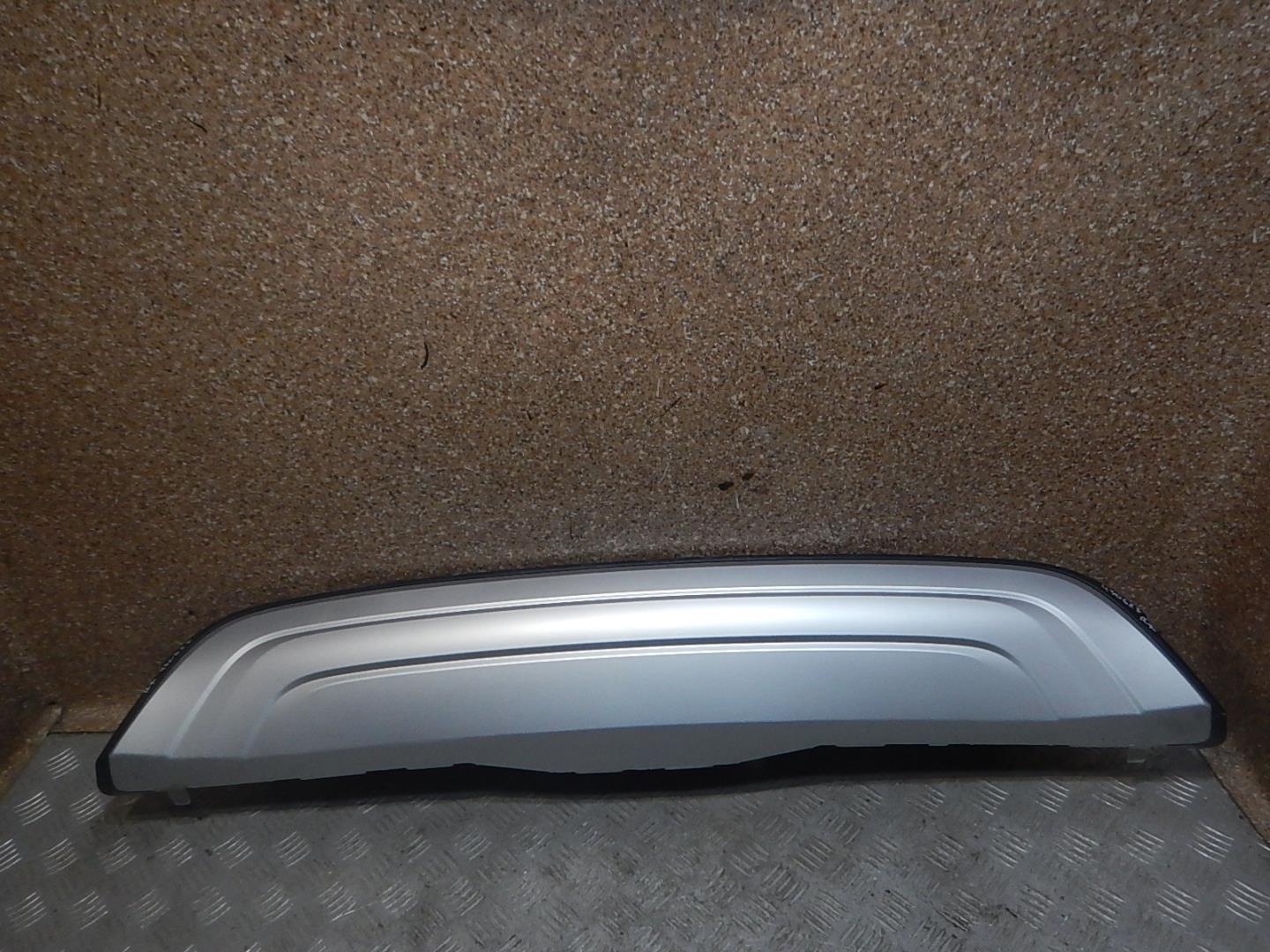 Накладка заднего бампера