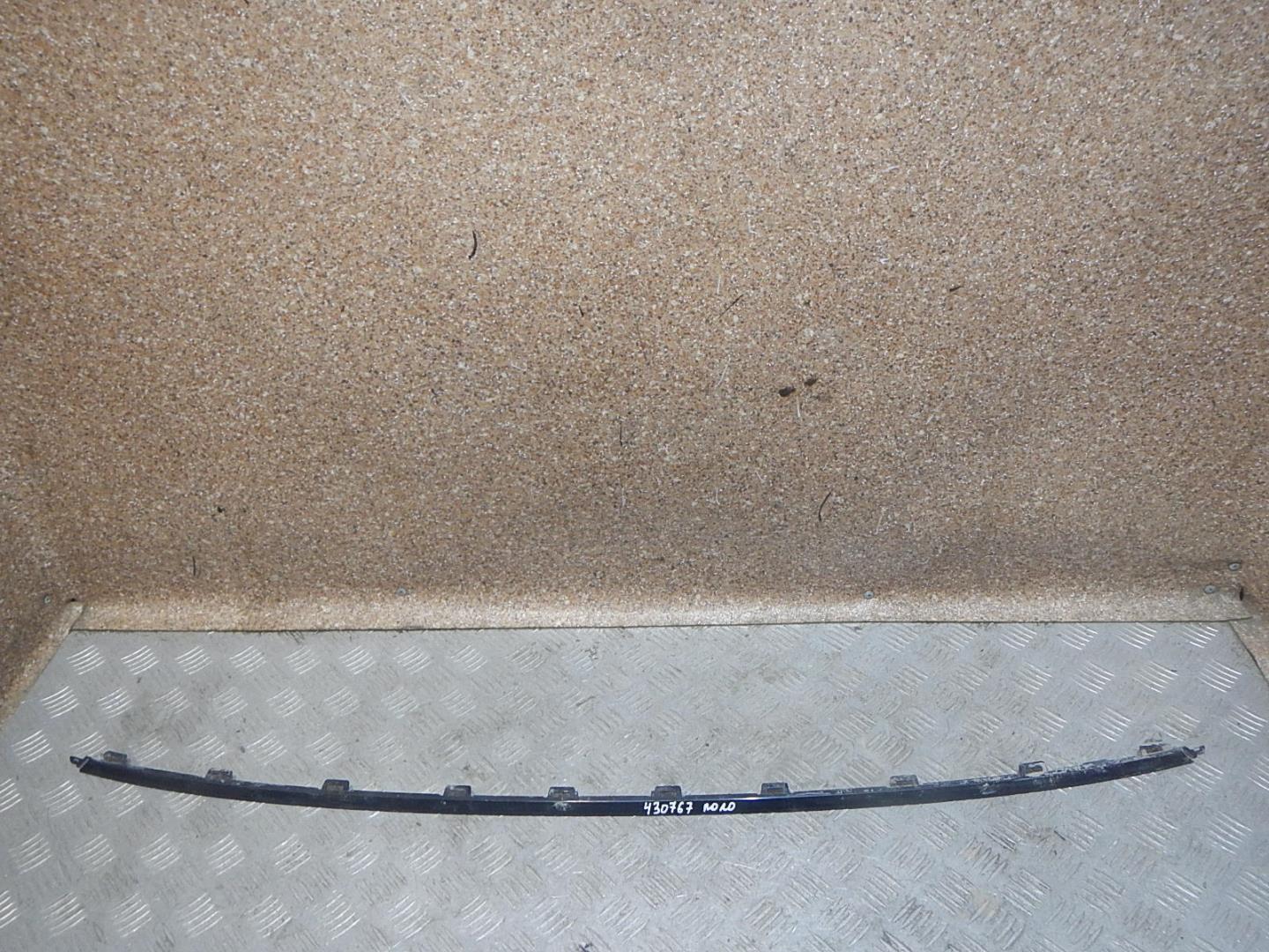 Молдинг заднего бампера