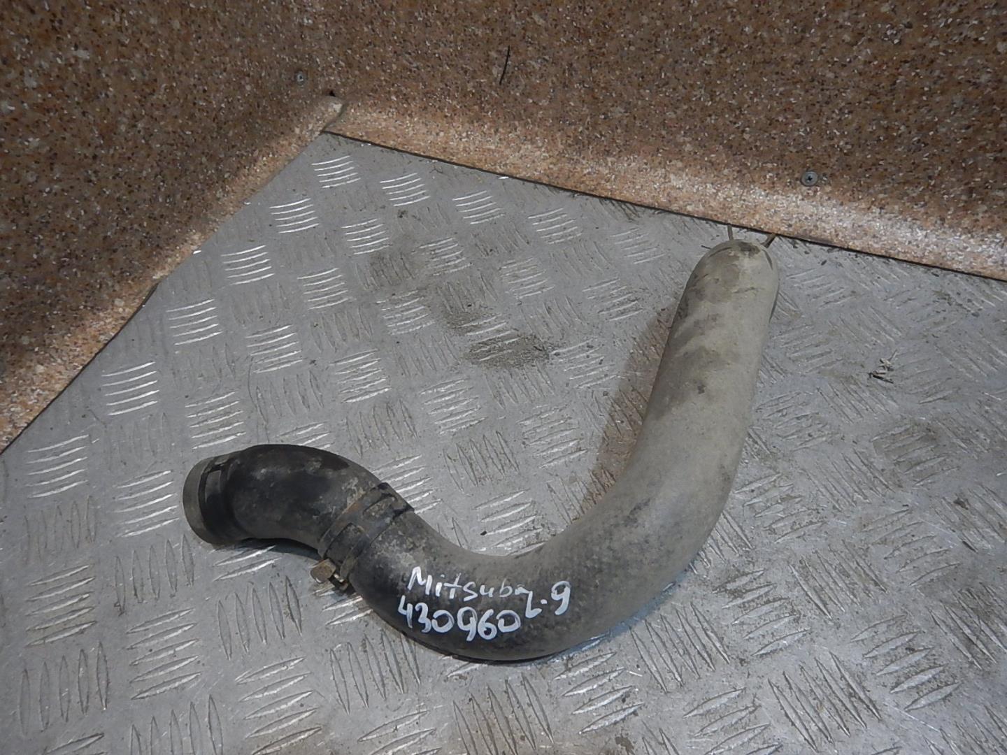 Патрубок радиатора