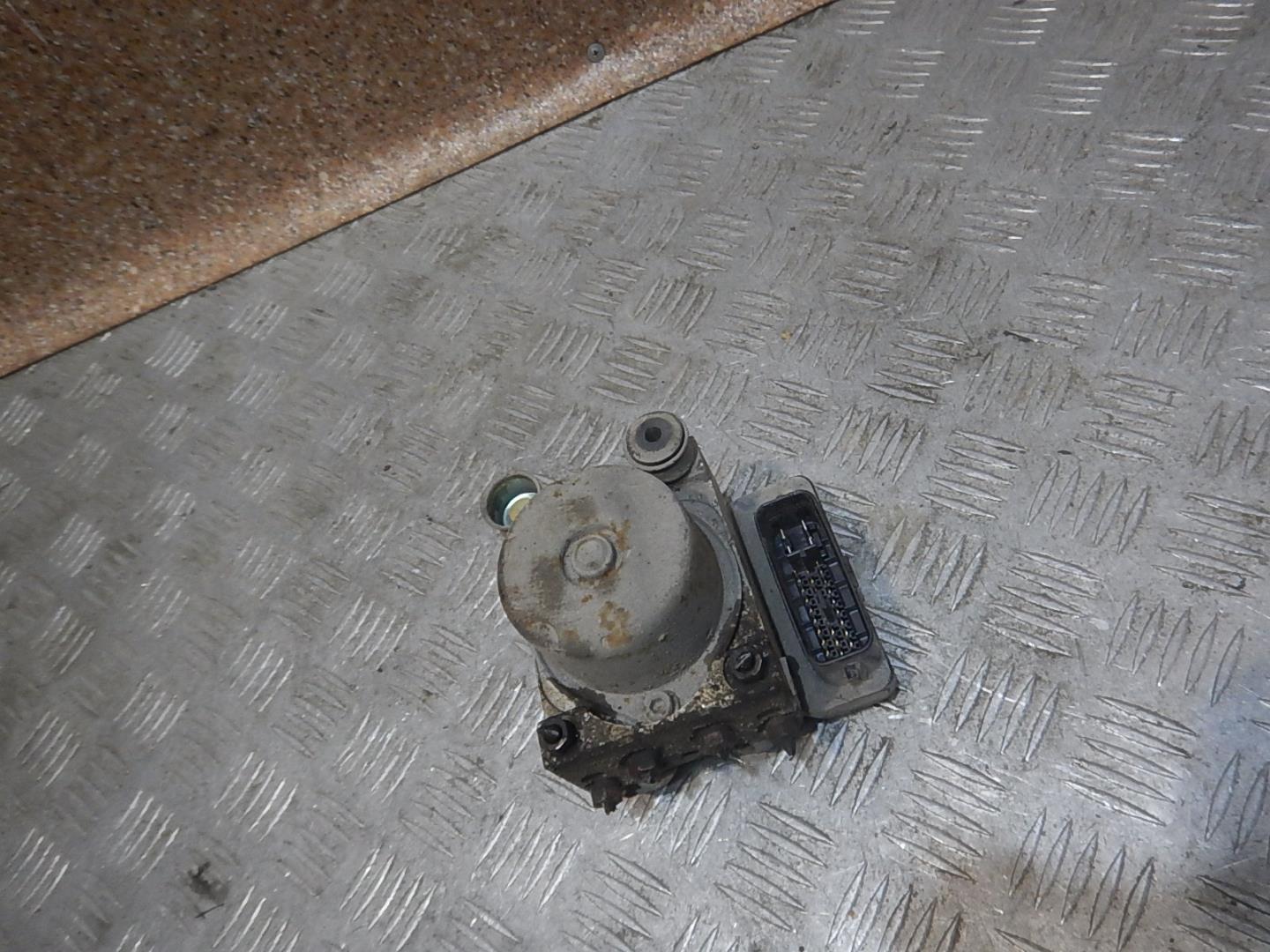 Блок ABS (насос)