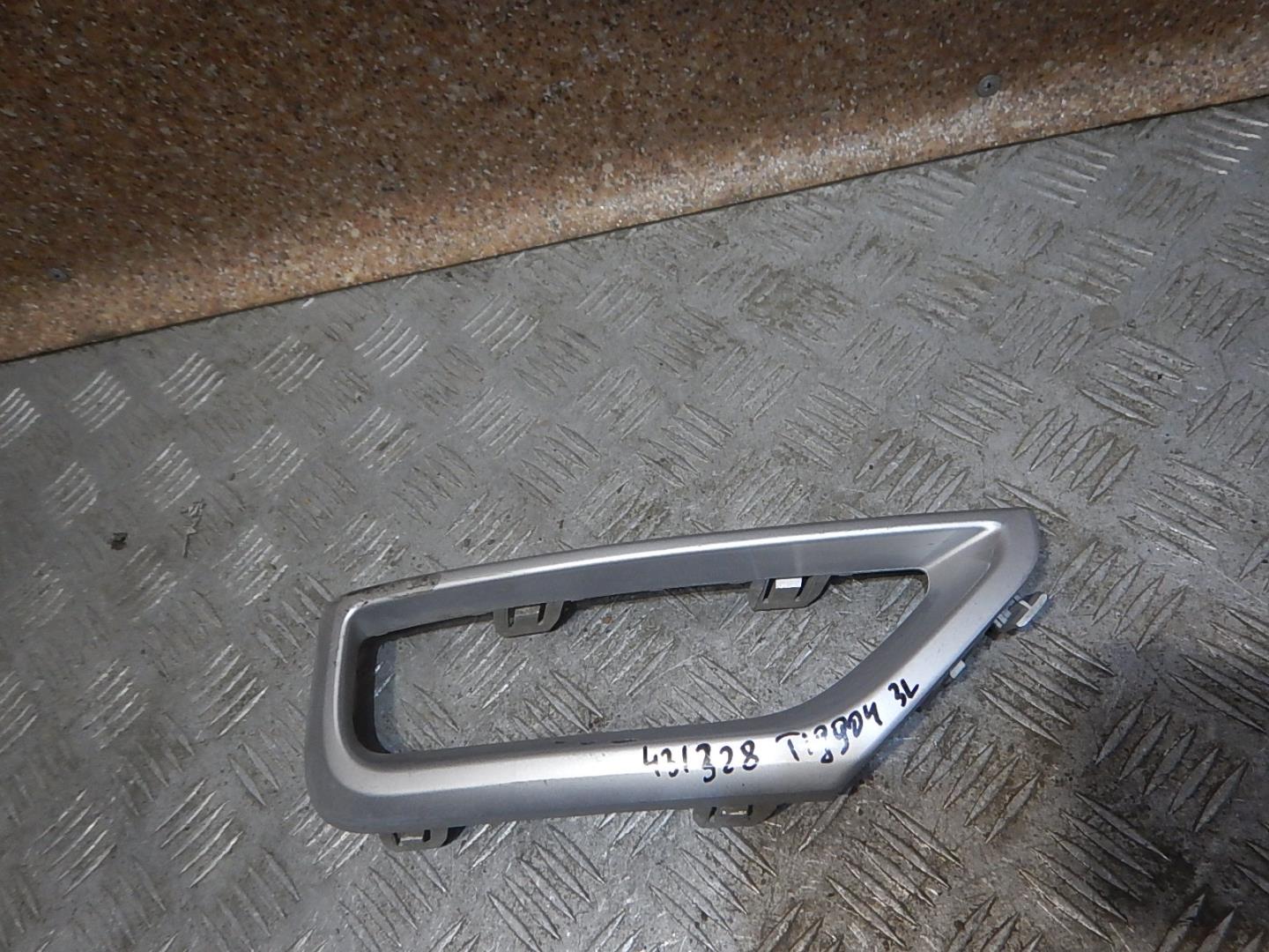 Накладка заднего бампера левая