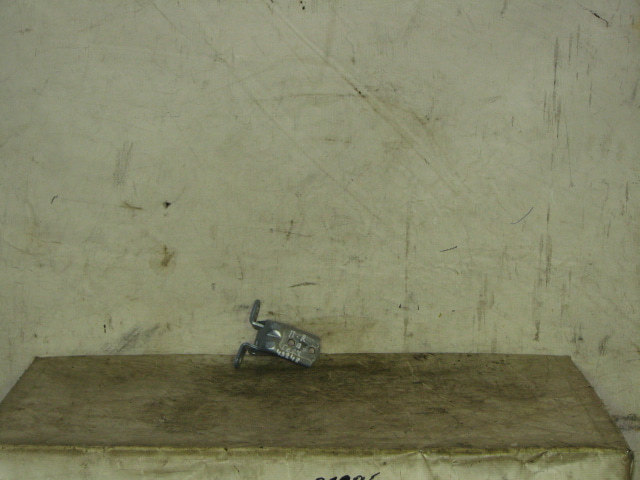 Петля двери передней правой верхняя