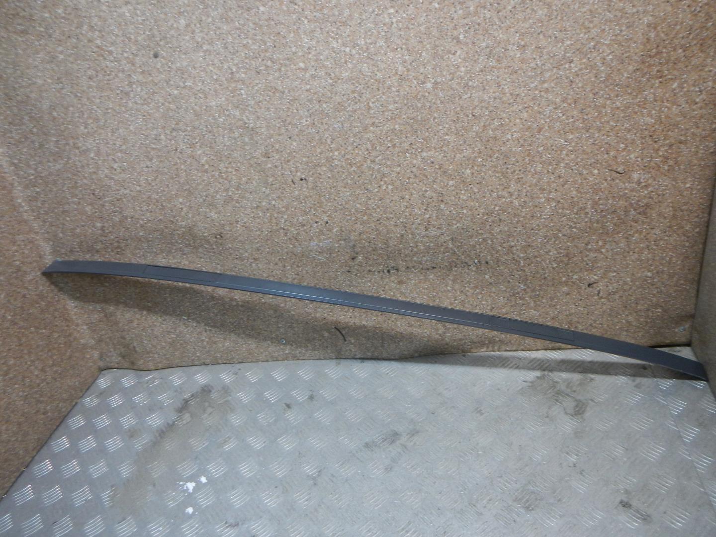 Молдинг крыши правый