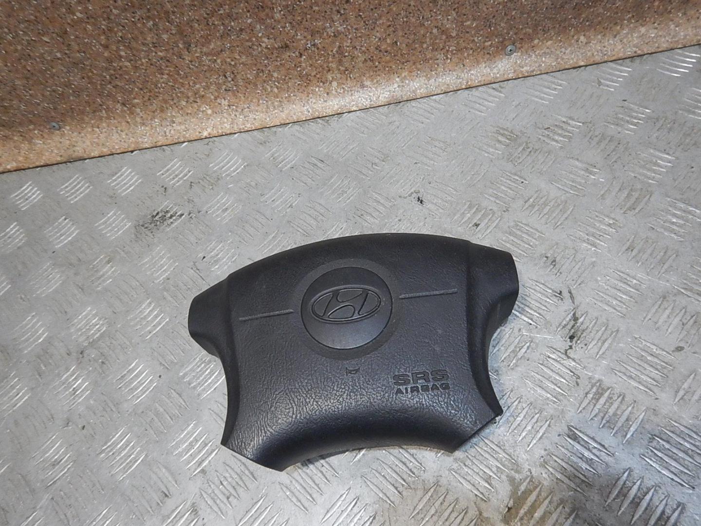 Подушка безопасности в рулевое колесо