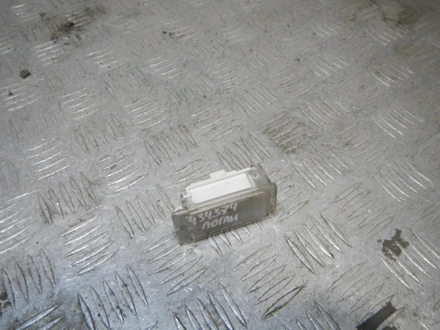 Плафон салонный