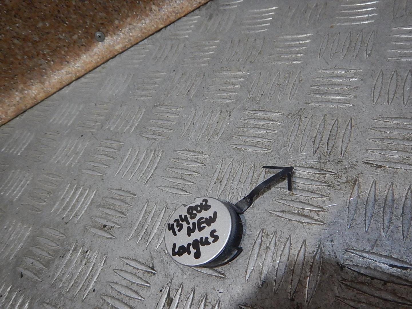 Заглушка буксировочного крюка