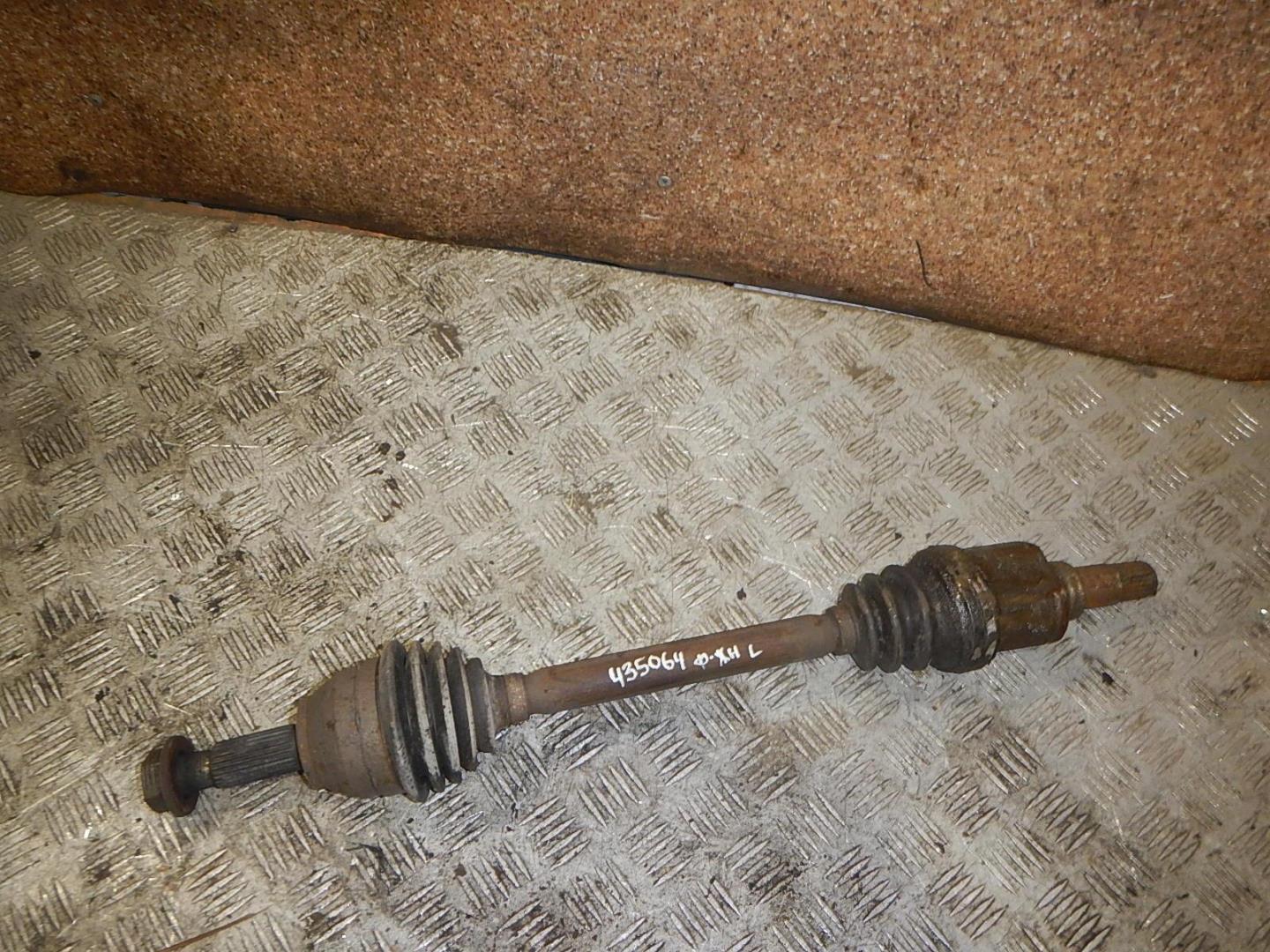 Полуось передняя левая