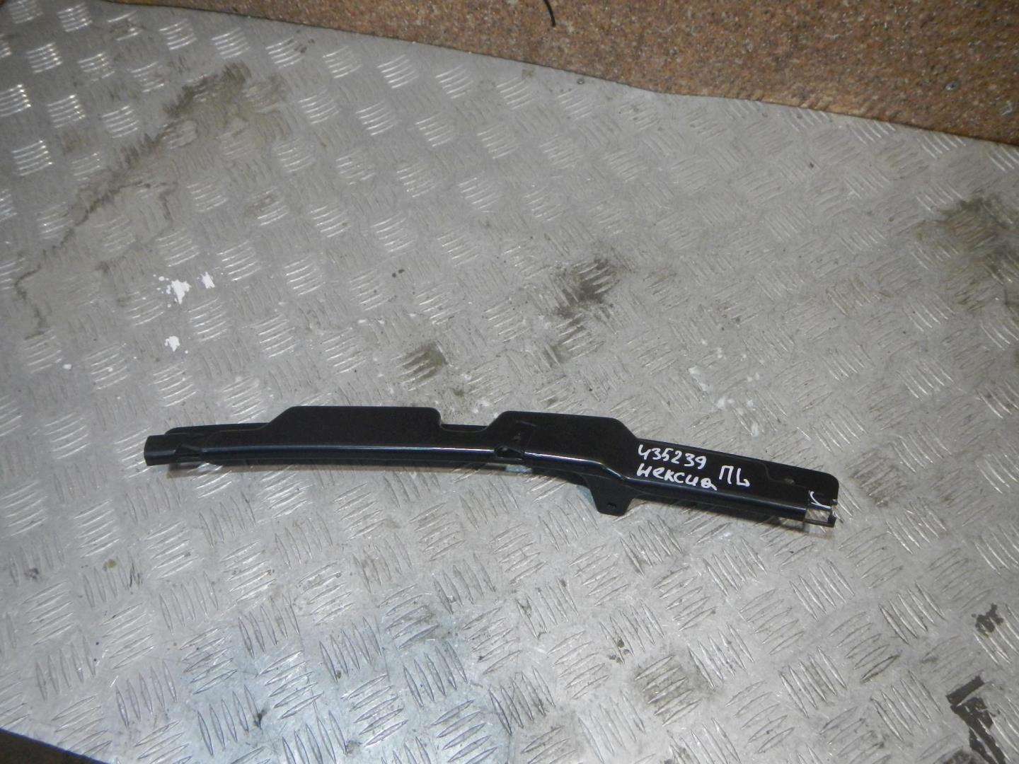 Кронштейн переднего бампера левый