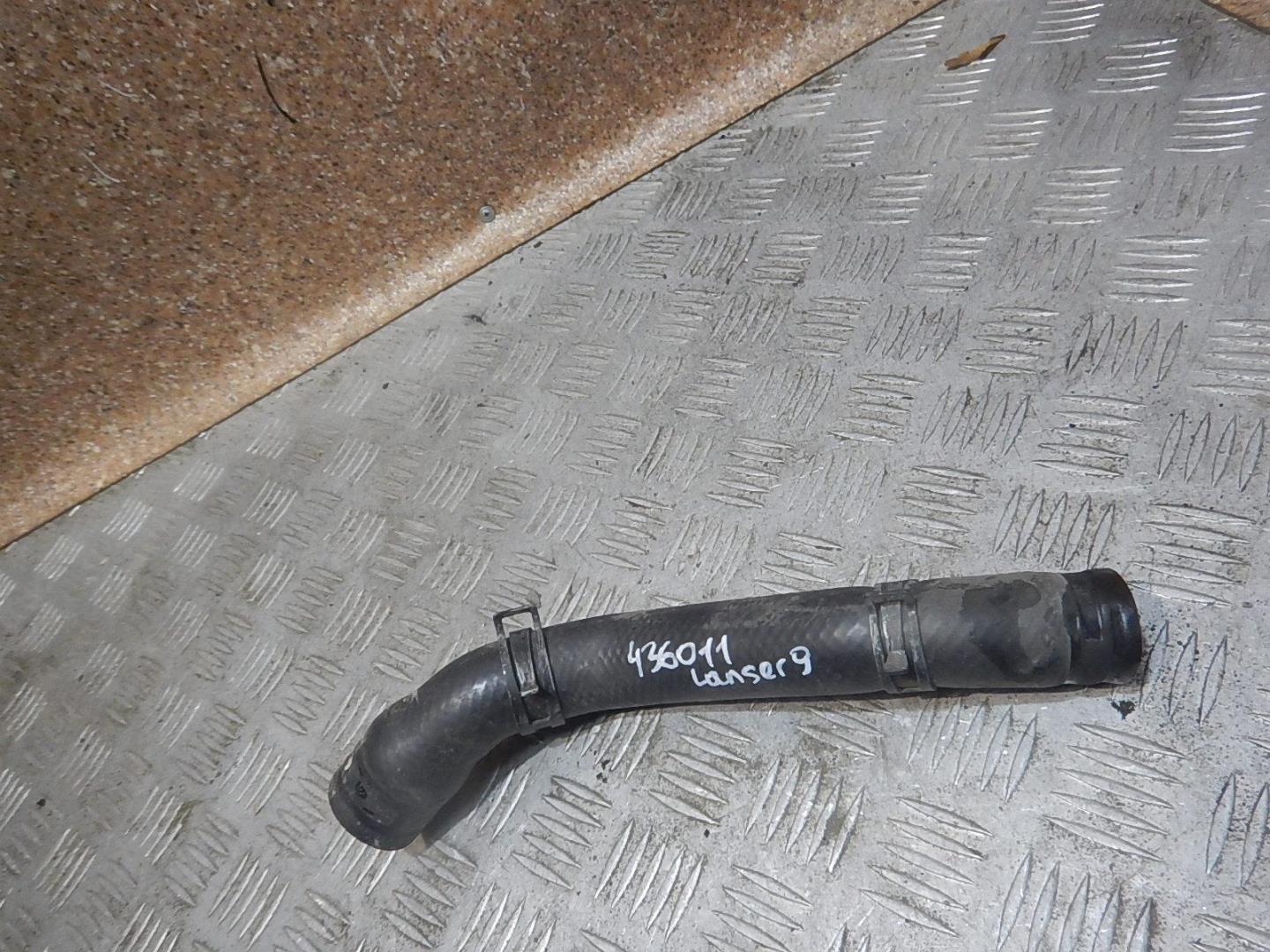 Патрубок радиатора