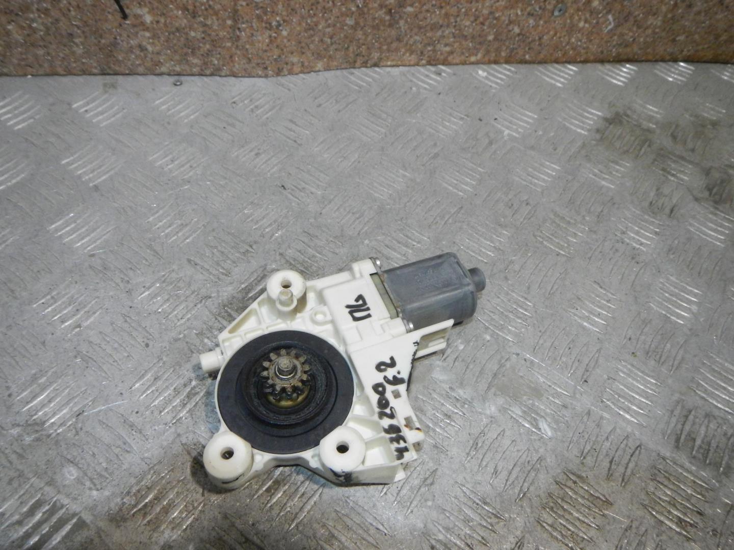 Моторчик стеклоподъемника