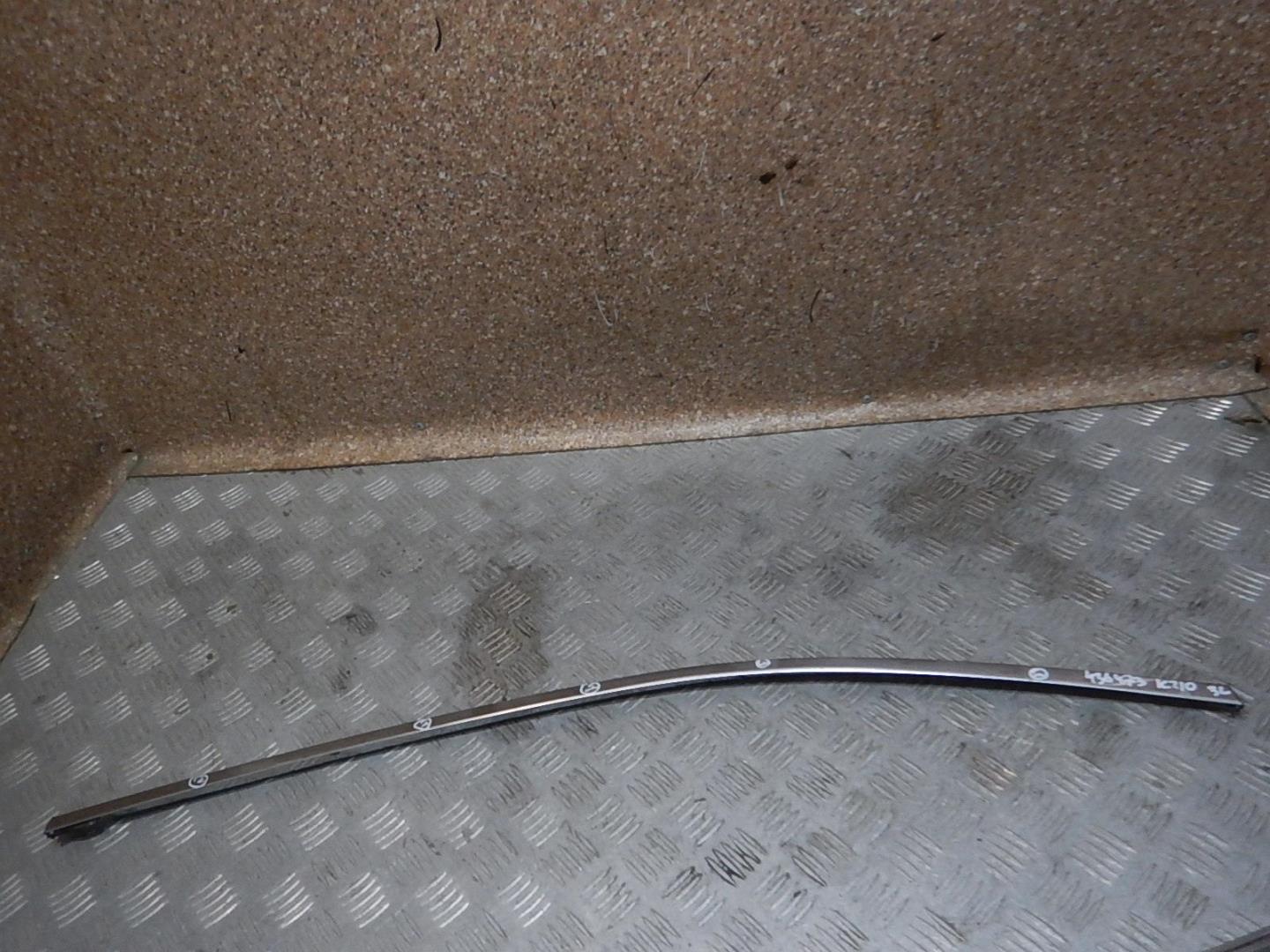 Накладка двери задней левой