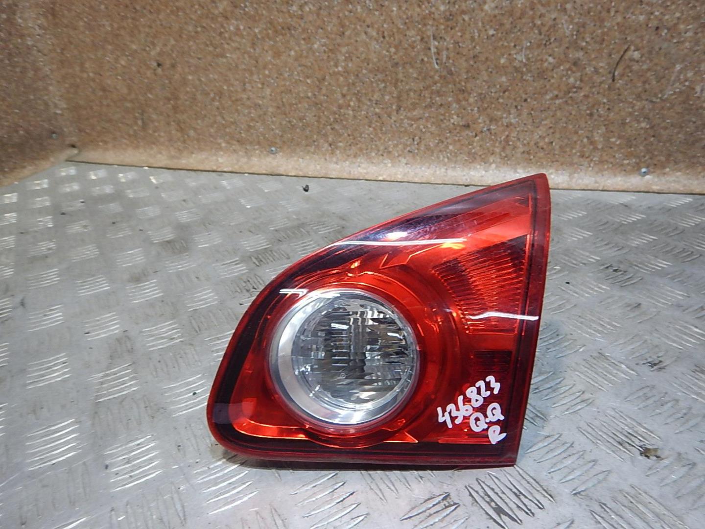 Фонарь задний внутренний правый