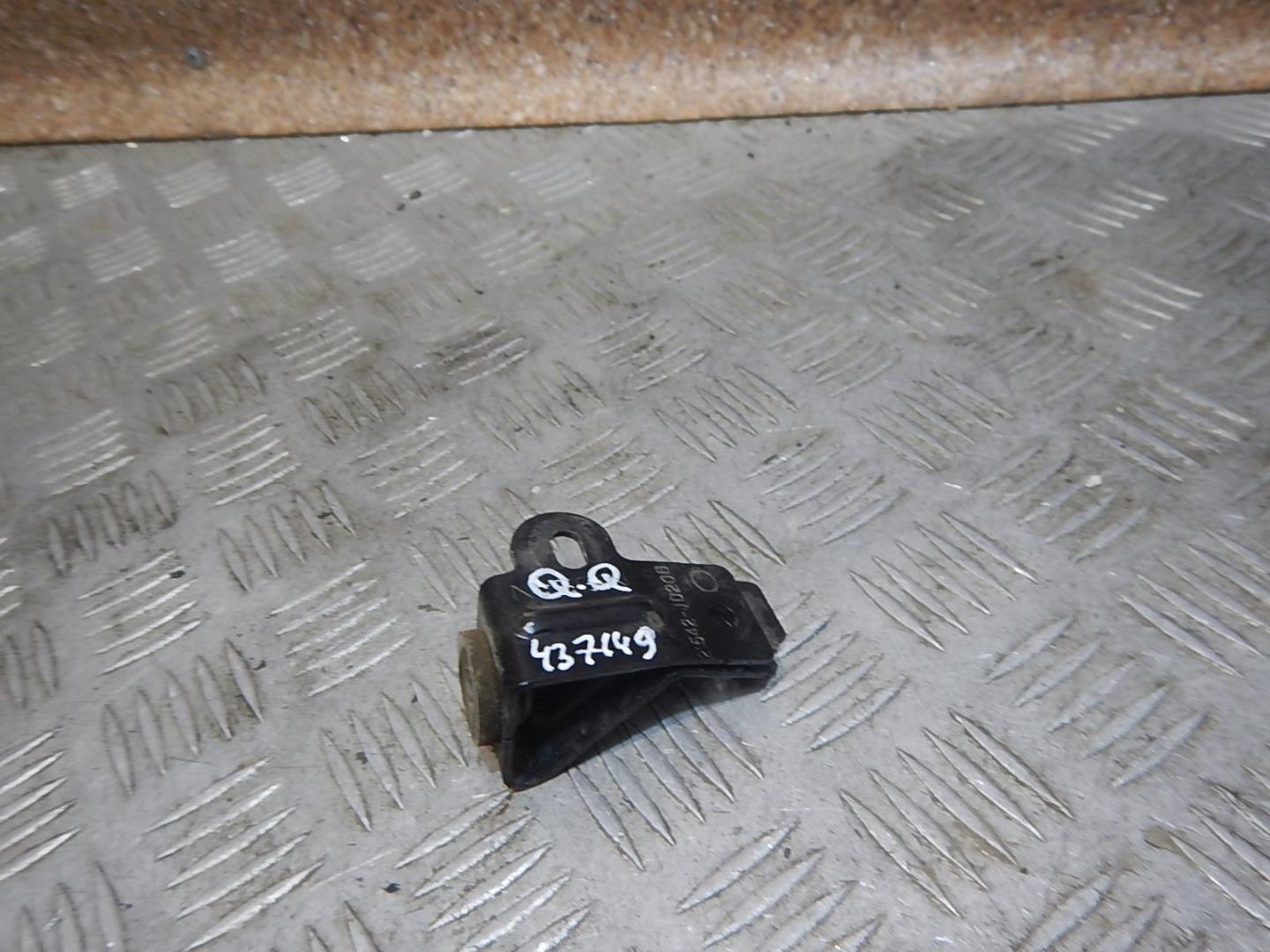 Кронштейн радиатора