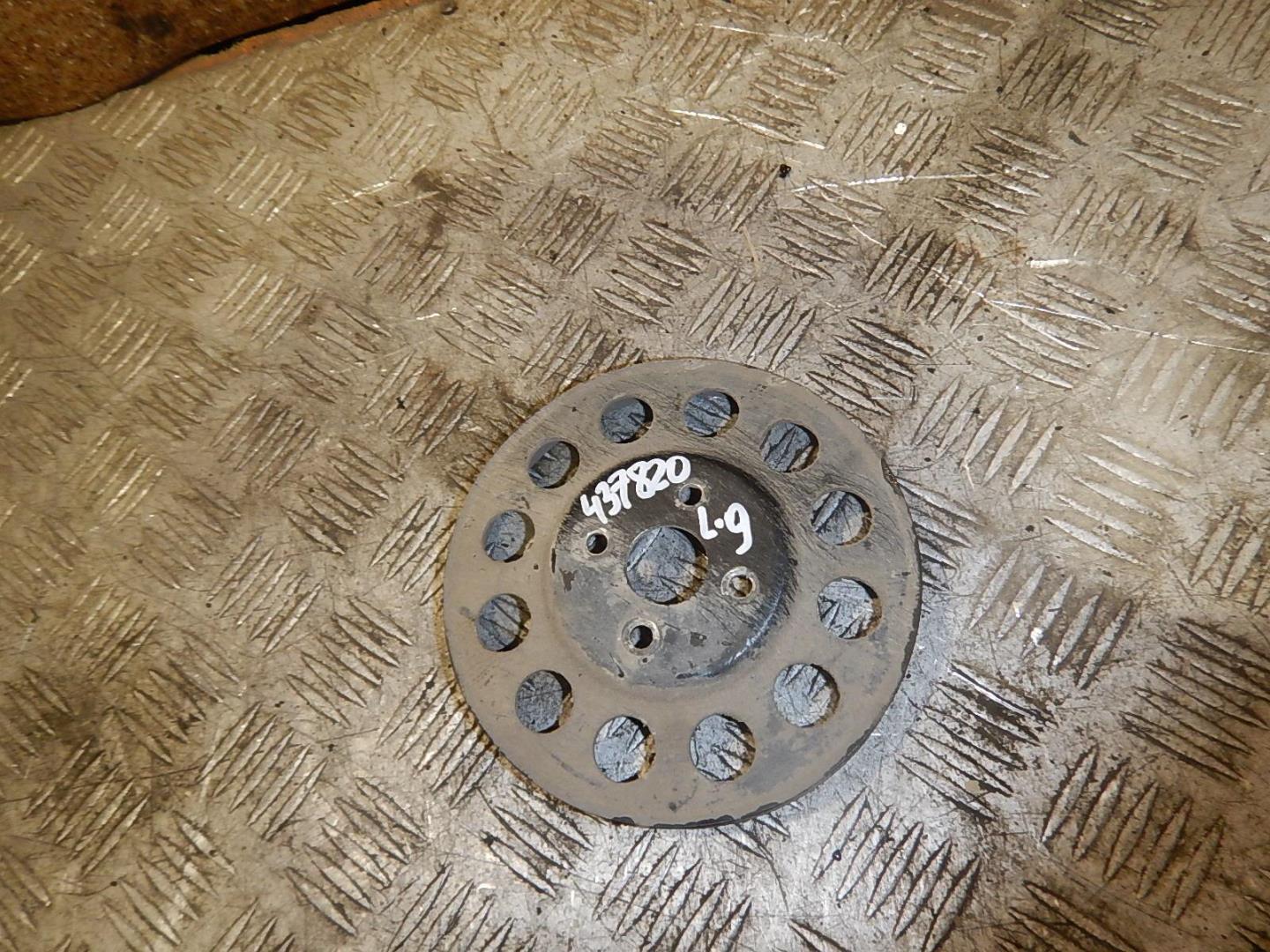 Шкив водяного насоса (помпы)