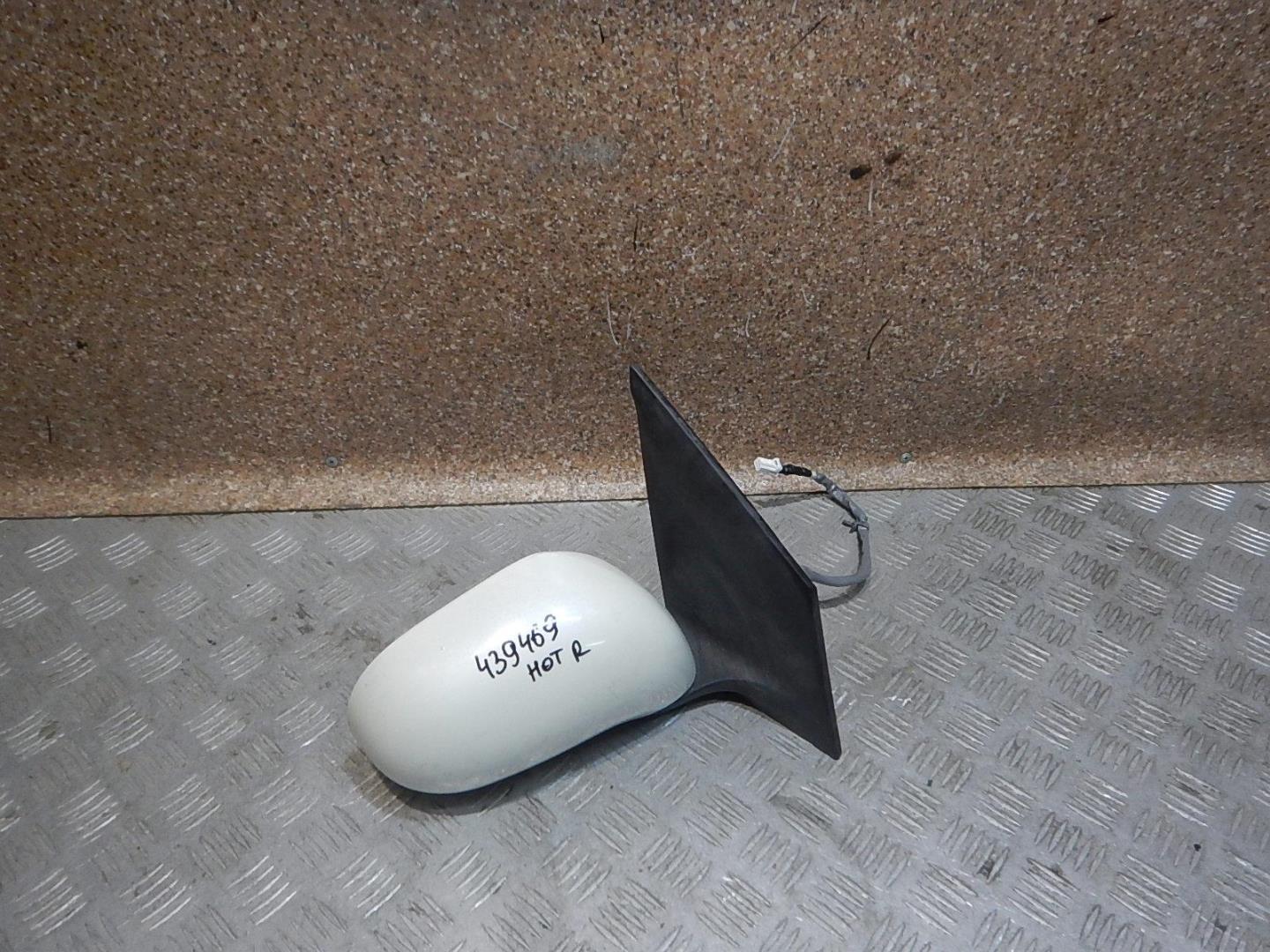 Зеркало правое электрическое