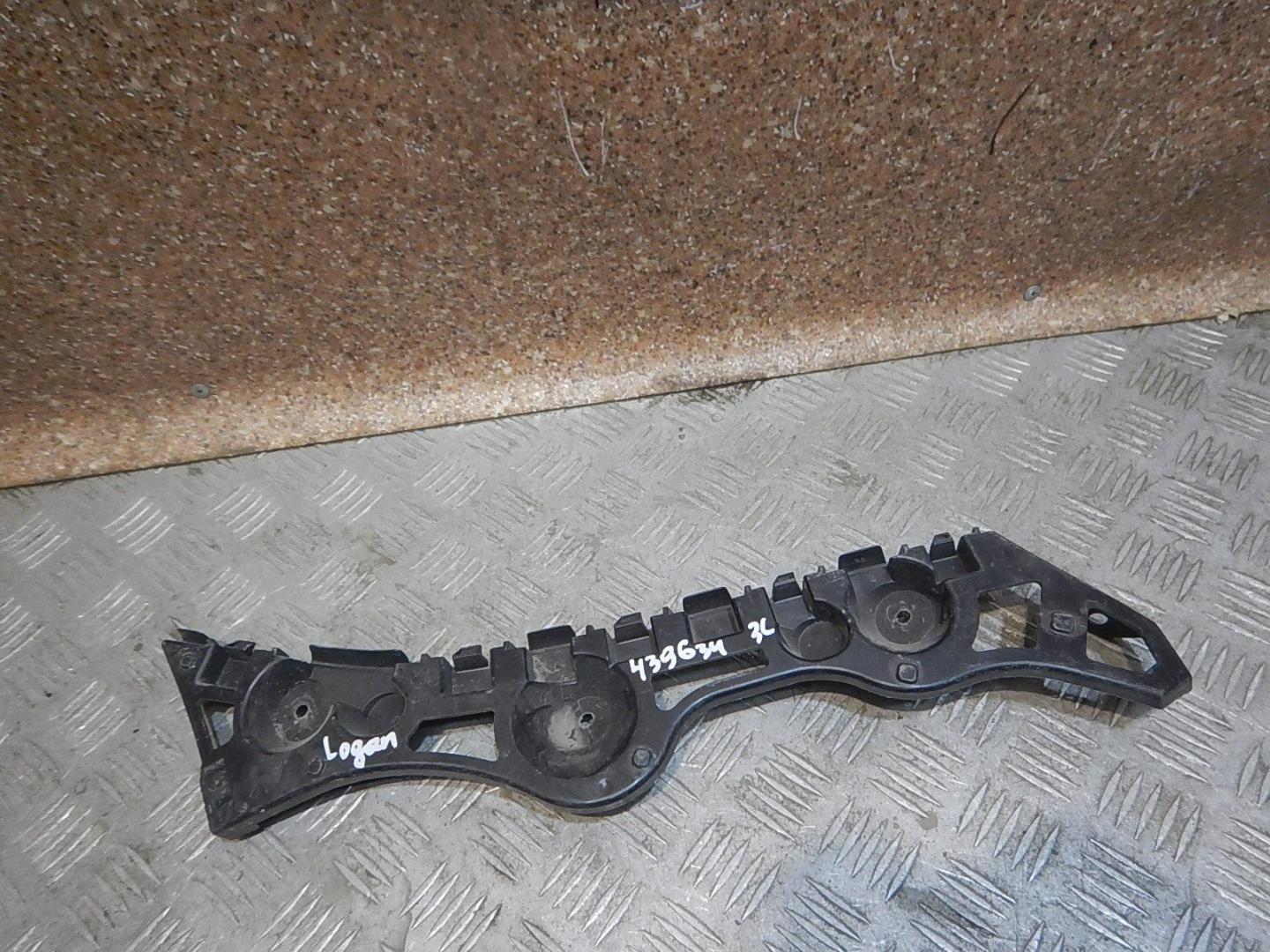 Кронштейн заднего бампера левый