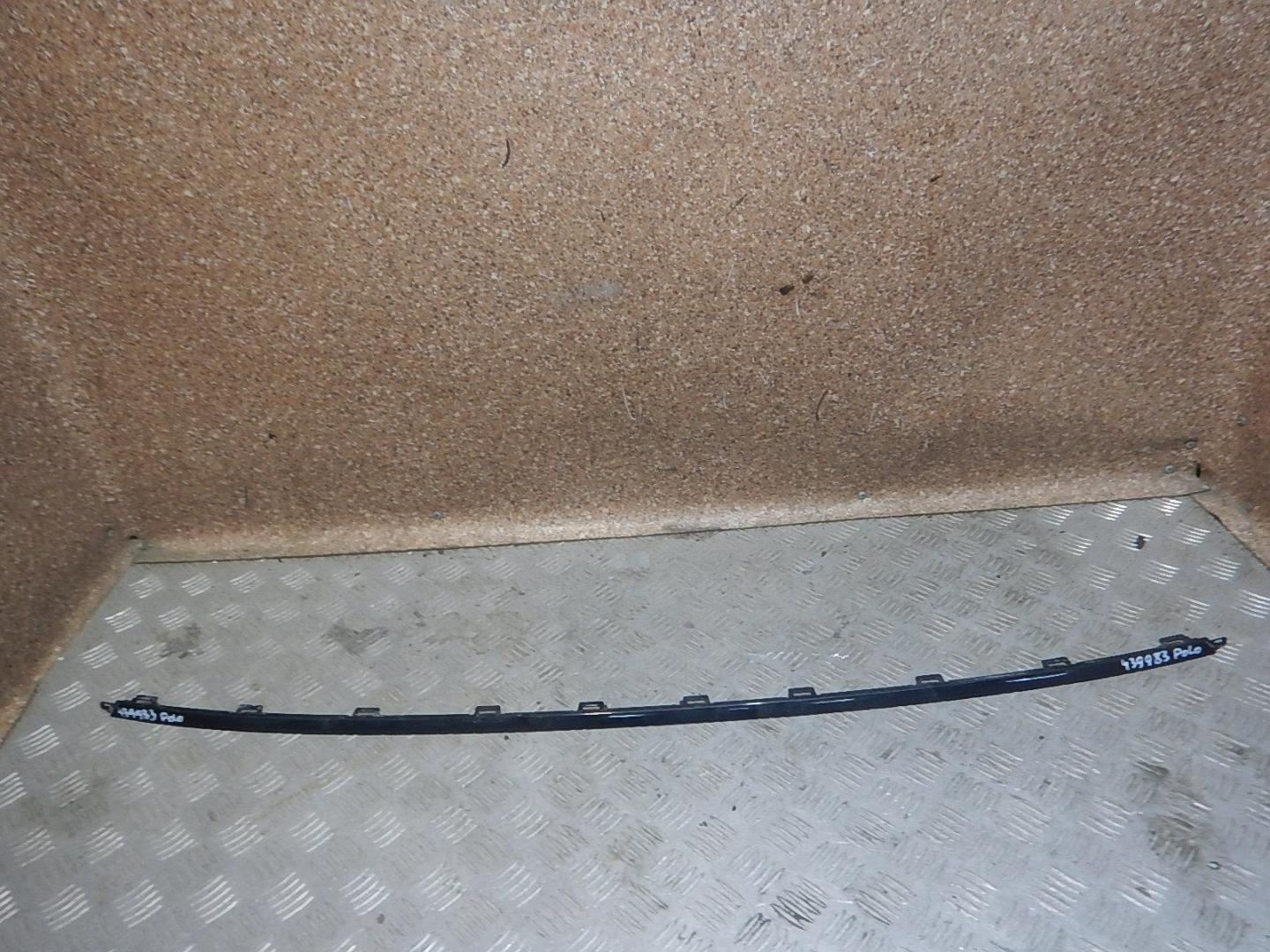 Молдинг заднего бампера