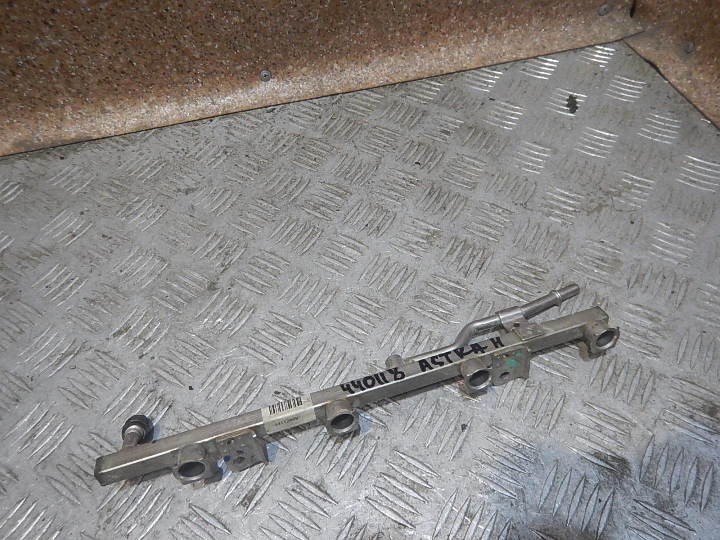 Рейка топливная (рампа)