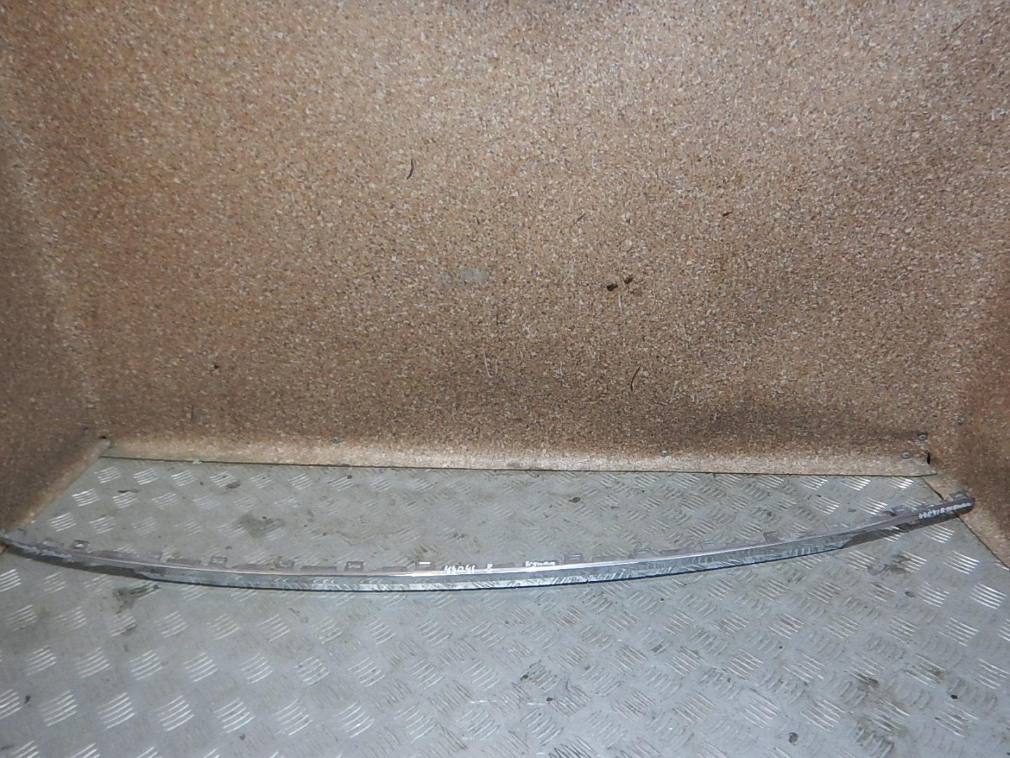 Молдинг заднего бампера