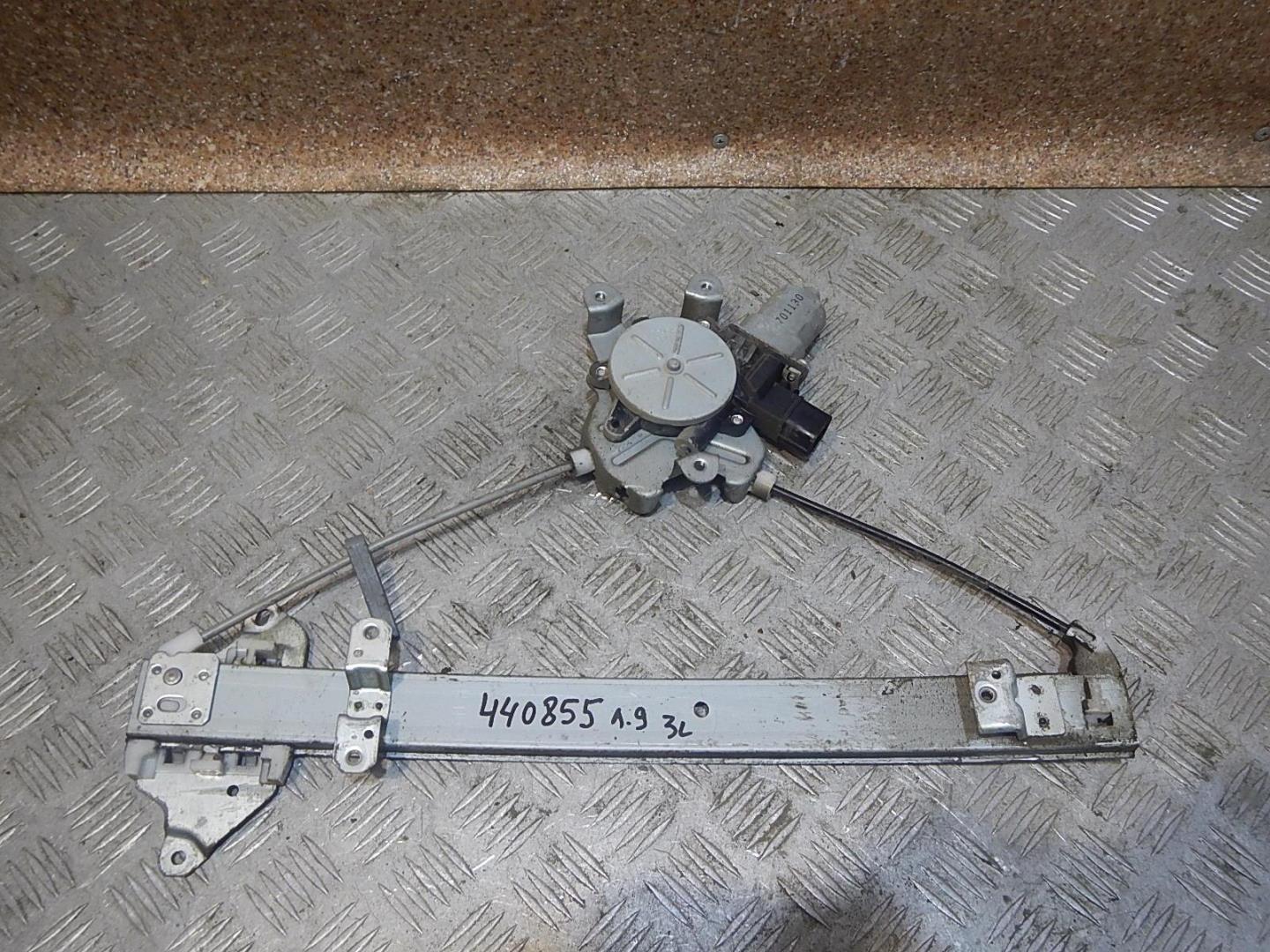 Стеклоподъемник электр. задний левый