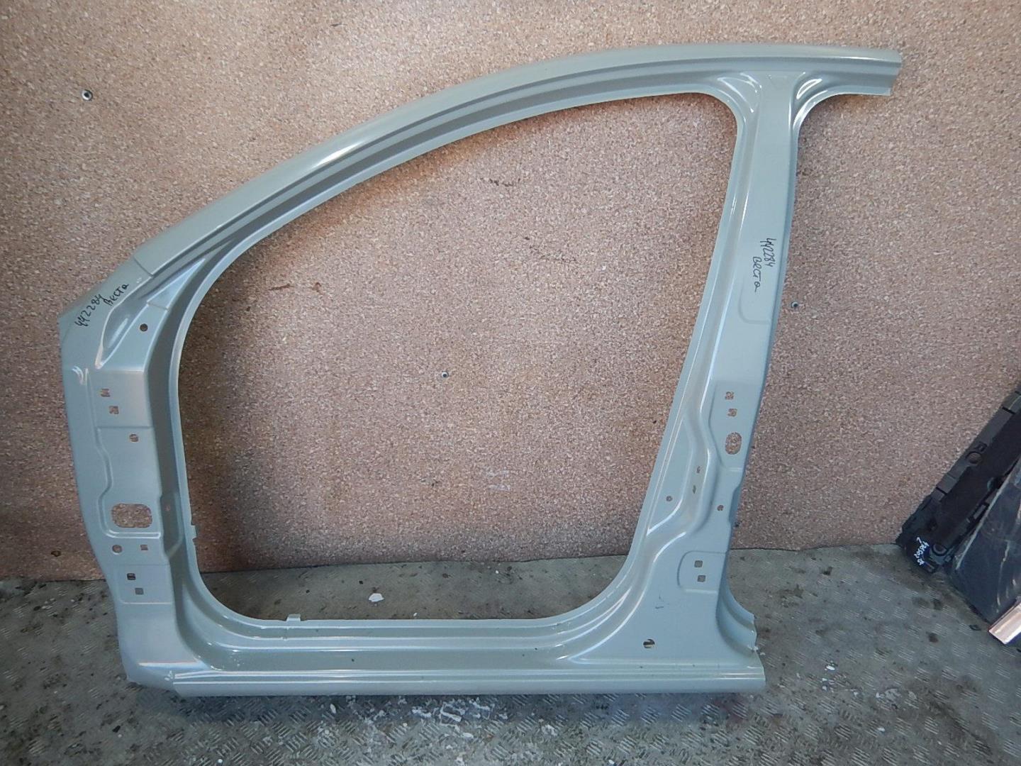 Кузовной элемент