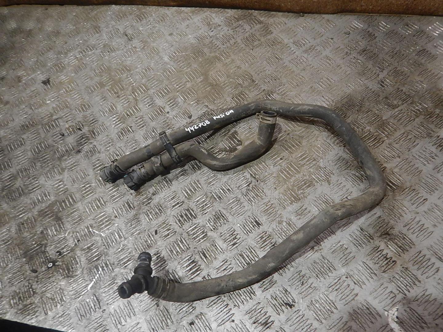 Патрубок радиатора