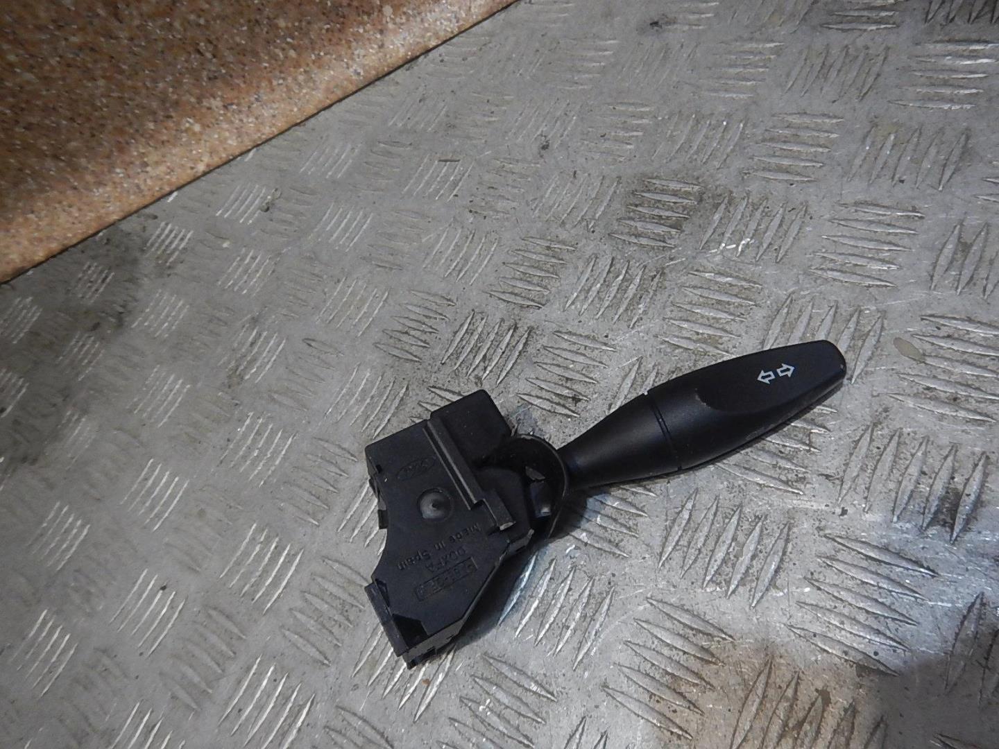 Переключатель поворотов подрулевой